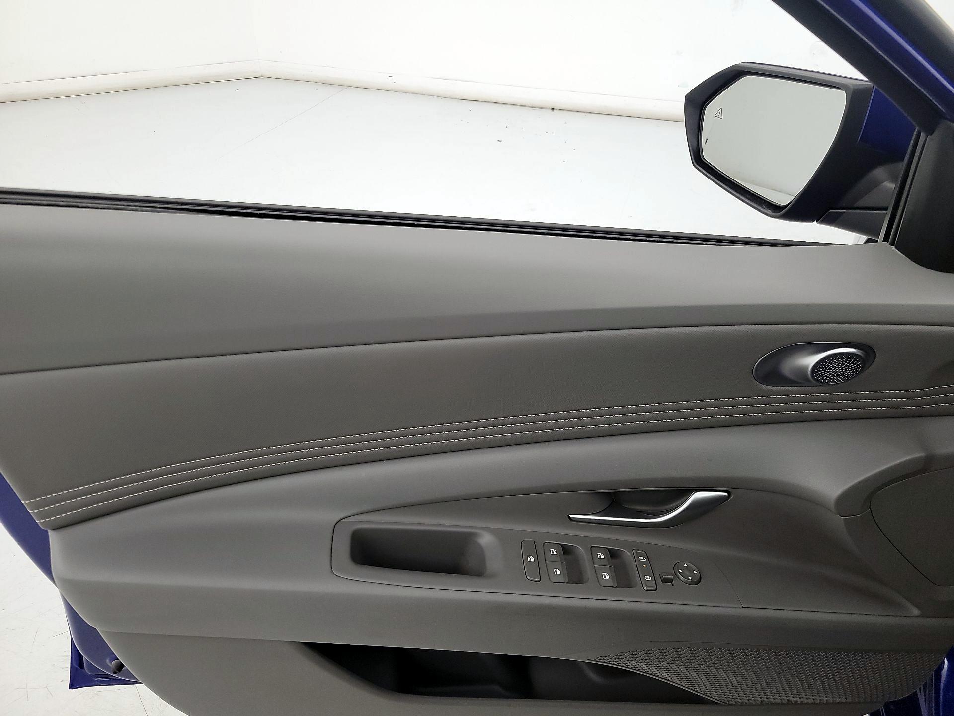 Thumbnail: 2025 Hyundai Elantra - 12