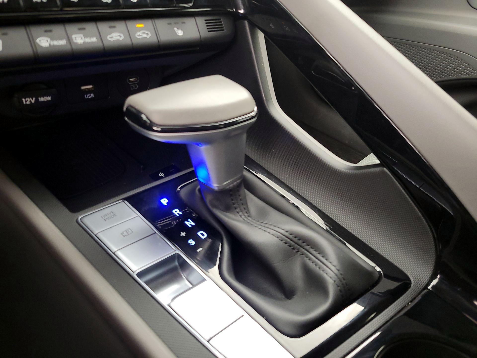 Thumbnail: 2025 Hyundai Elantra - 18