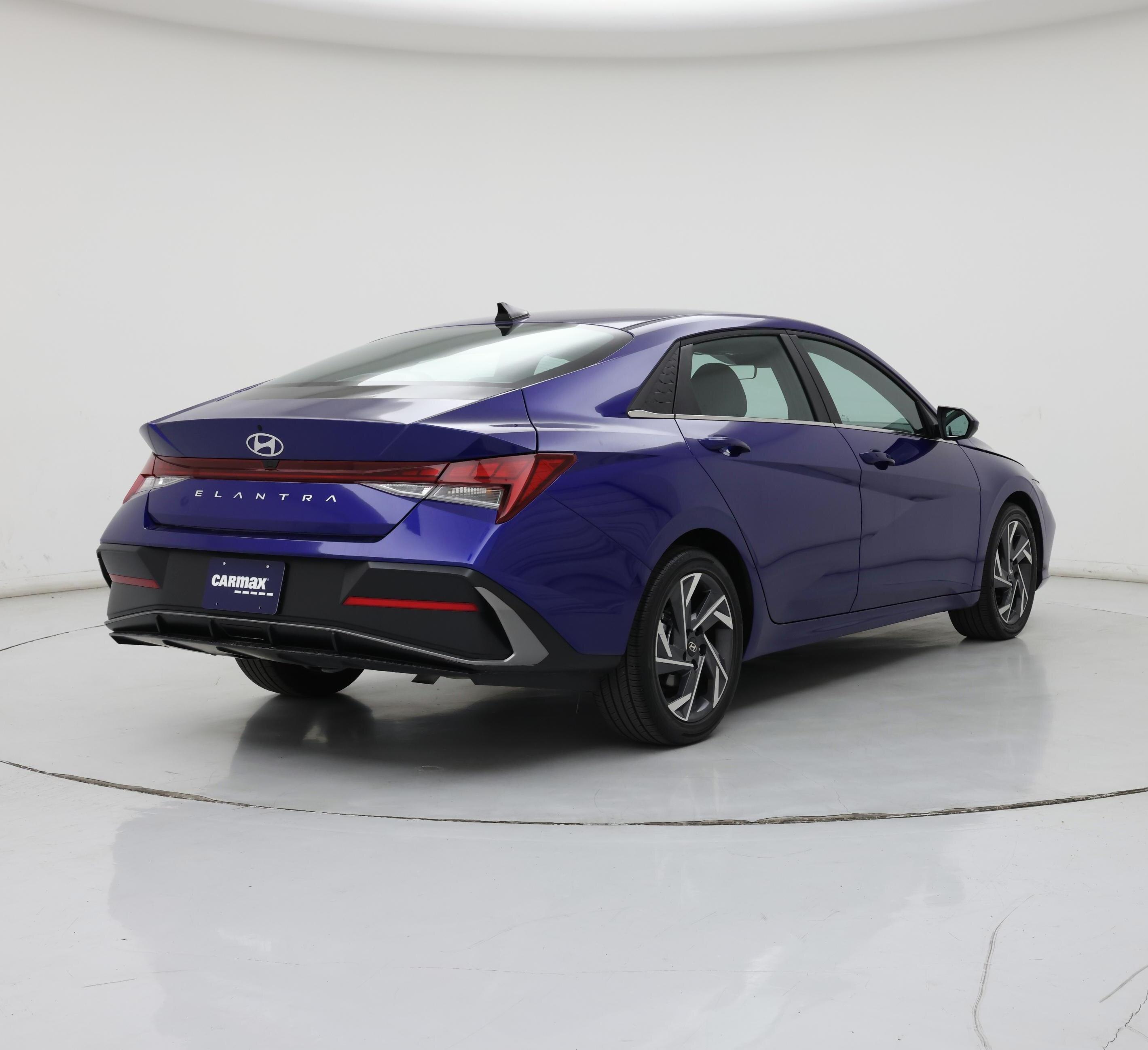 Thumbnail: 2025 Hyundai Elantra - 8