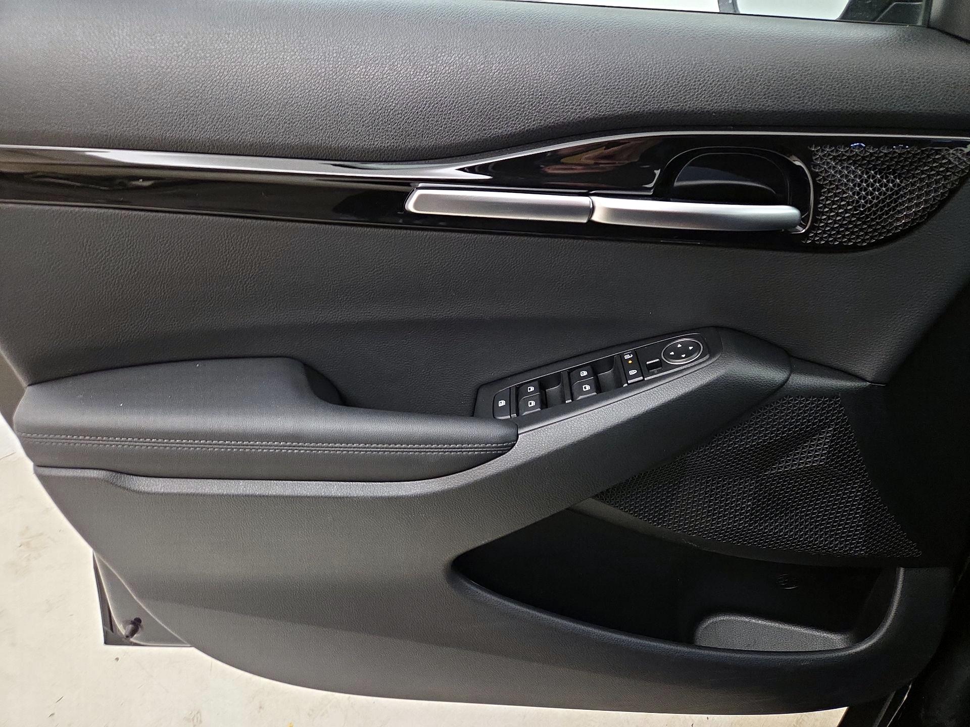 Thumbnail: 2025 Kia Seltos - 12