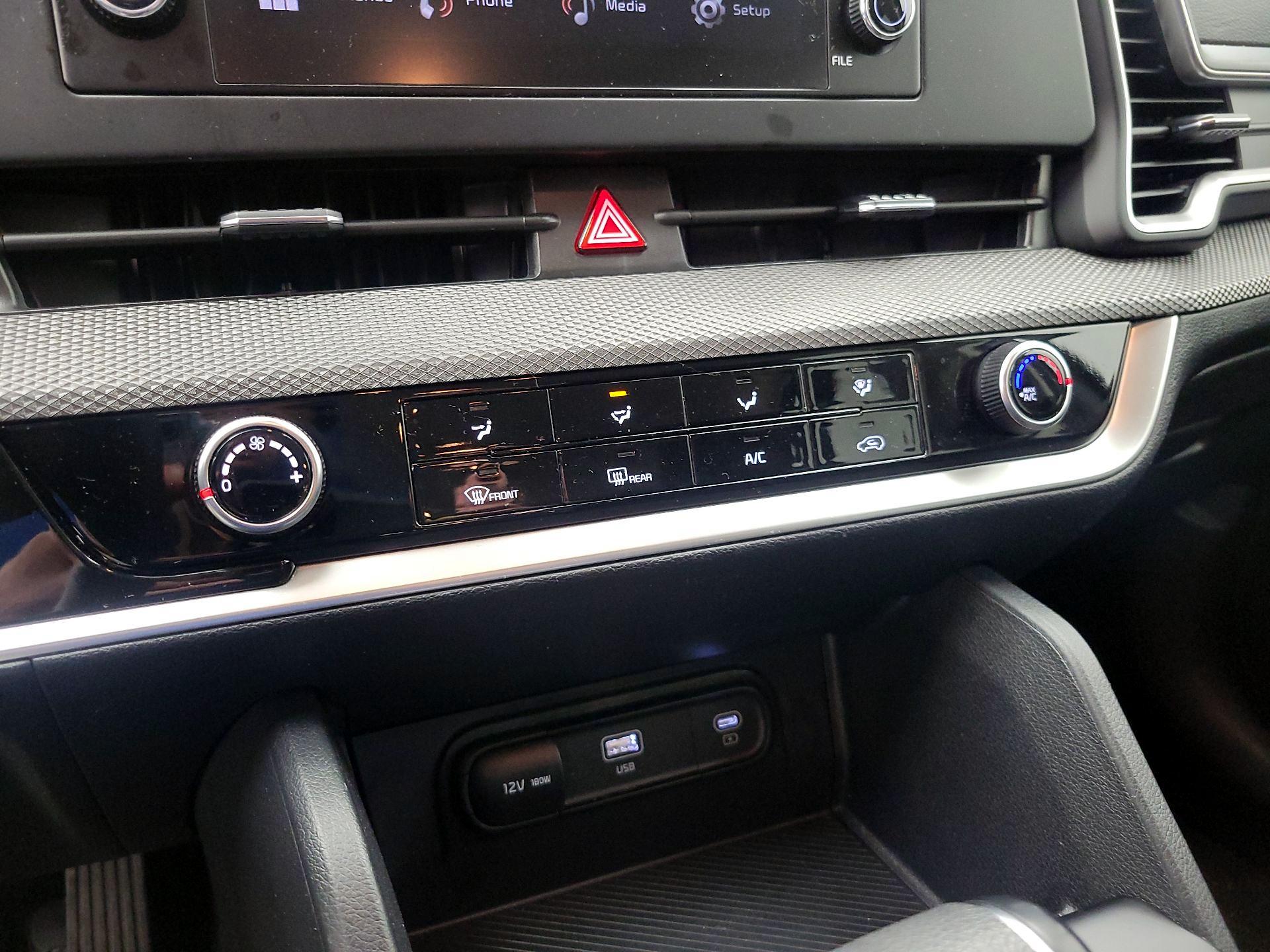 Thumbnail: 2025 Kia Sportage - 15