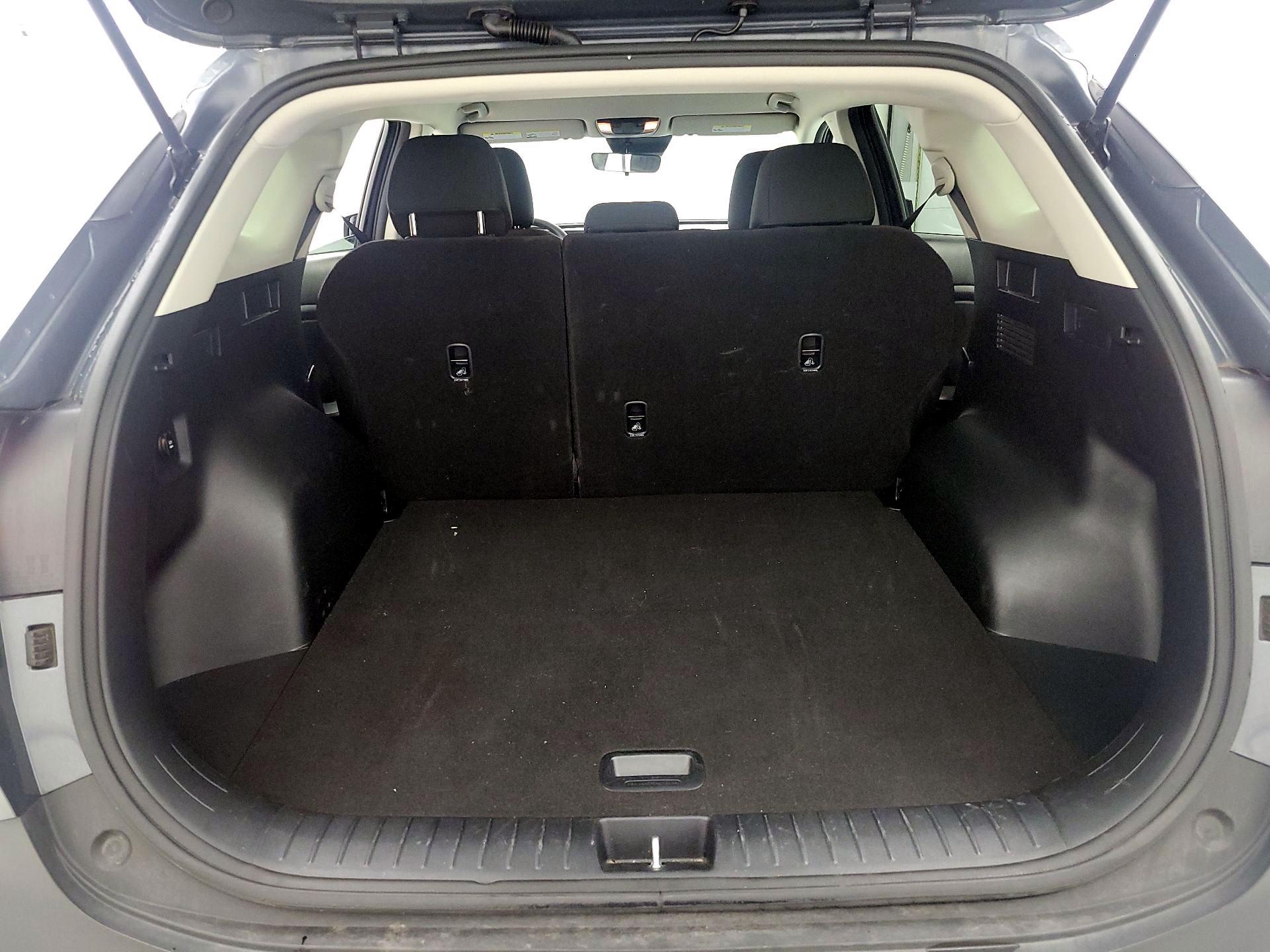 Thumbnail: 2025 Kia Sportage - 18