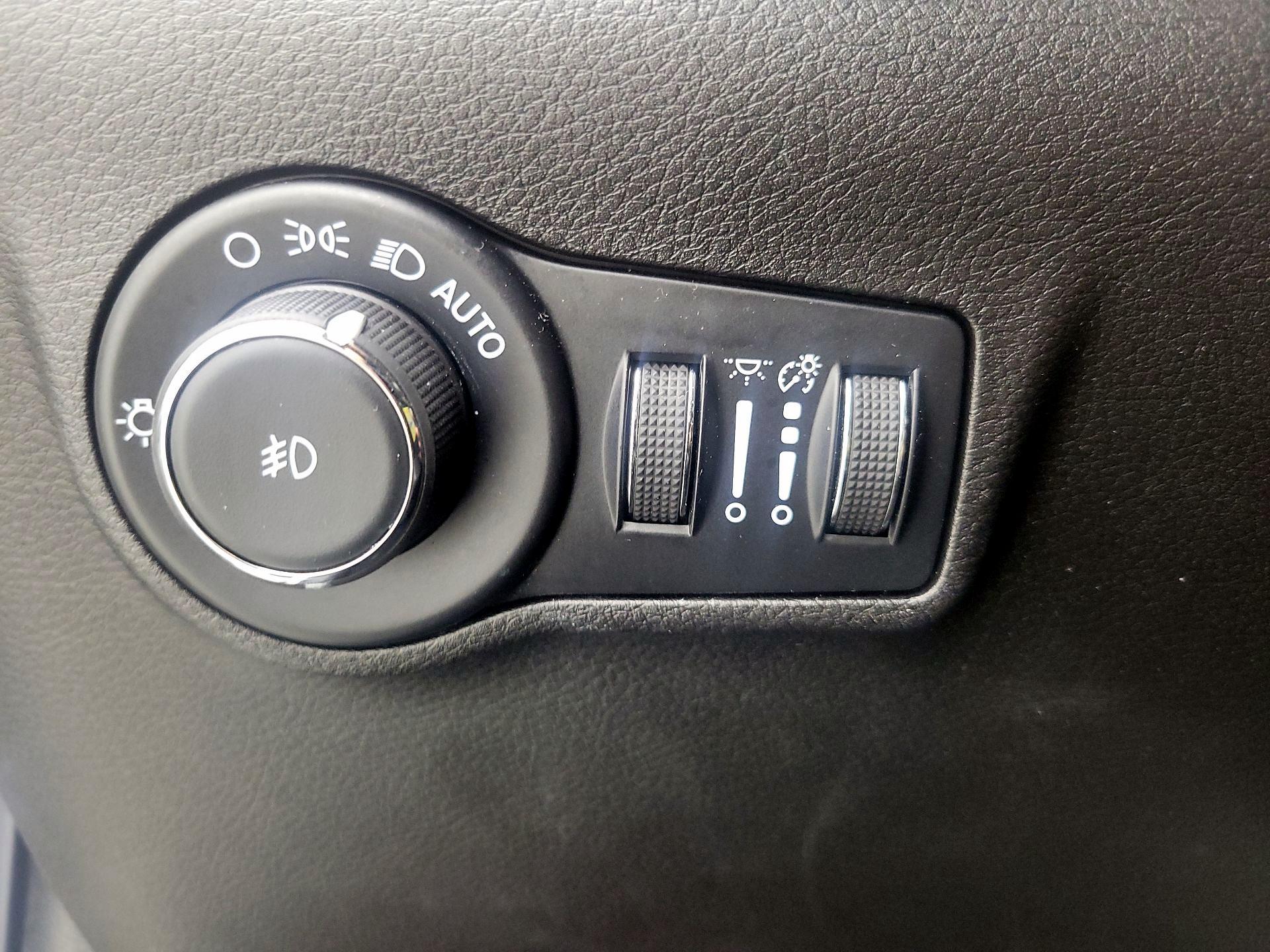 Thumbnail: 2025 Jeep Compass - 13