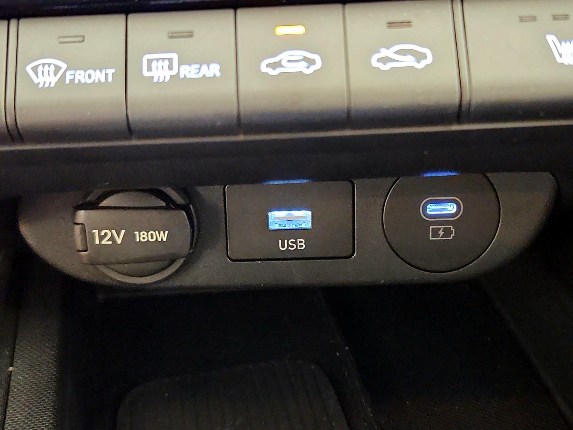 Thumbnail: 2025 Hyundai Elantra - 19