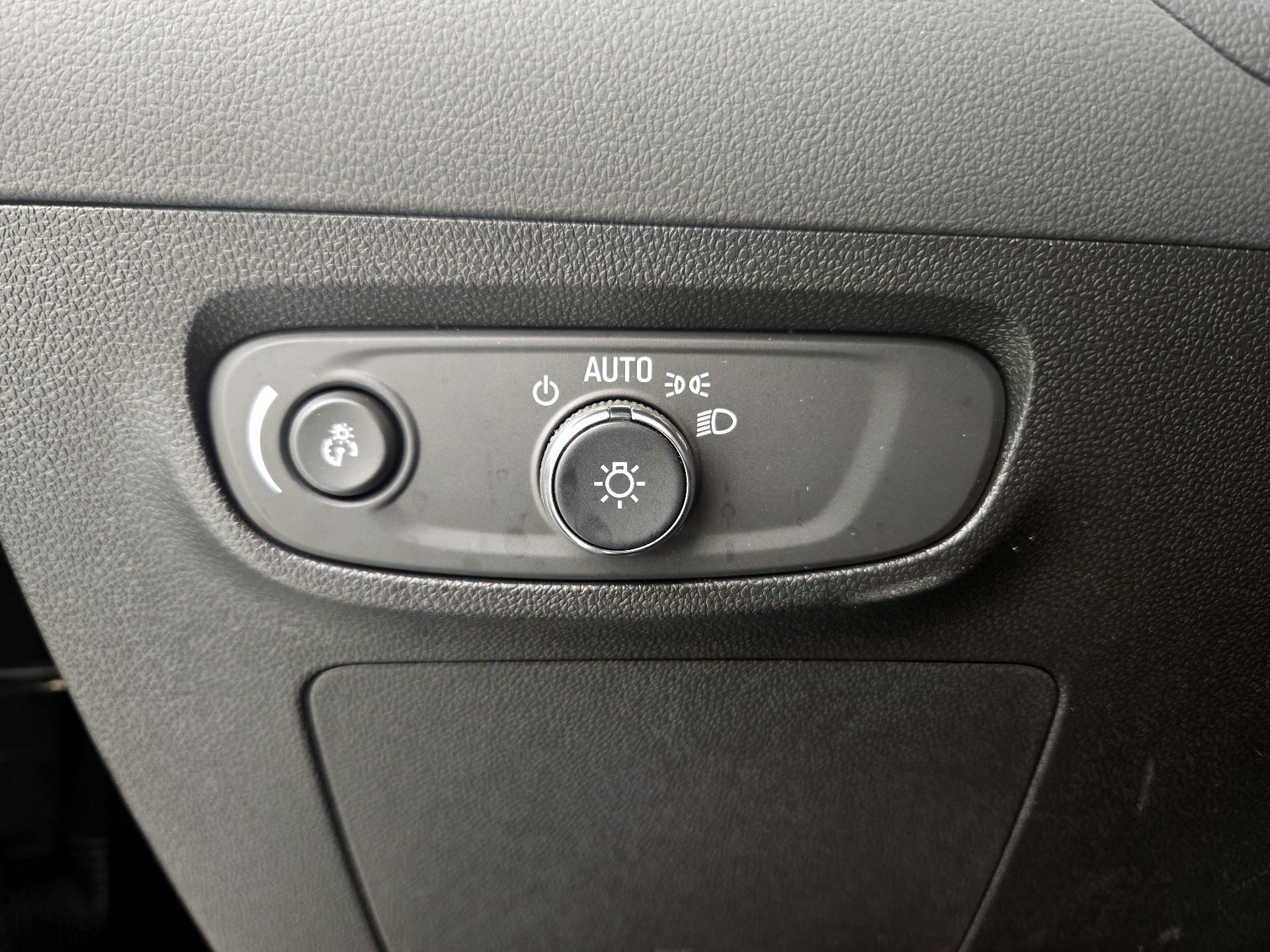 Thumbnail: 2025 Buick Encore GX - 13