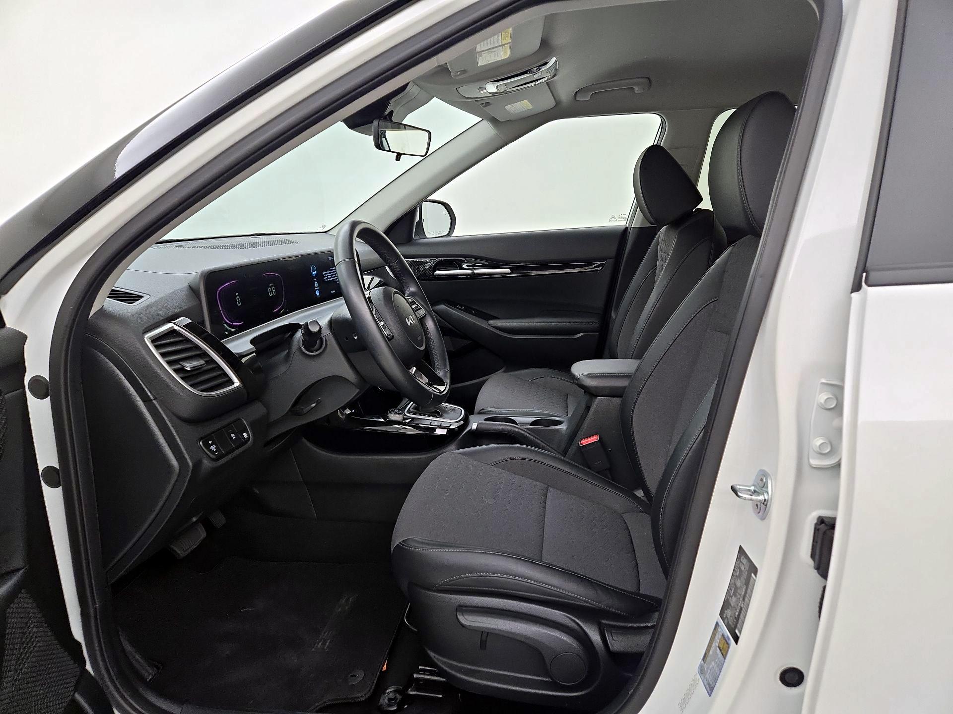 Thumbnail: 2025 Kia Seltos - 11