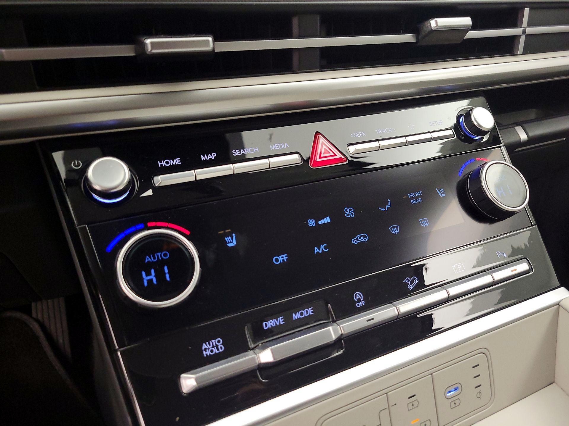 Thumbnail: 2025 Hyundai Santa Fe - 16