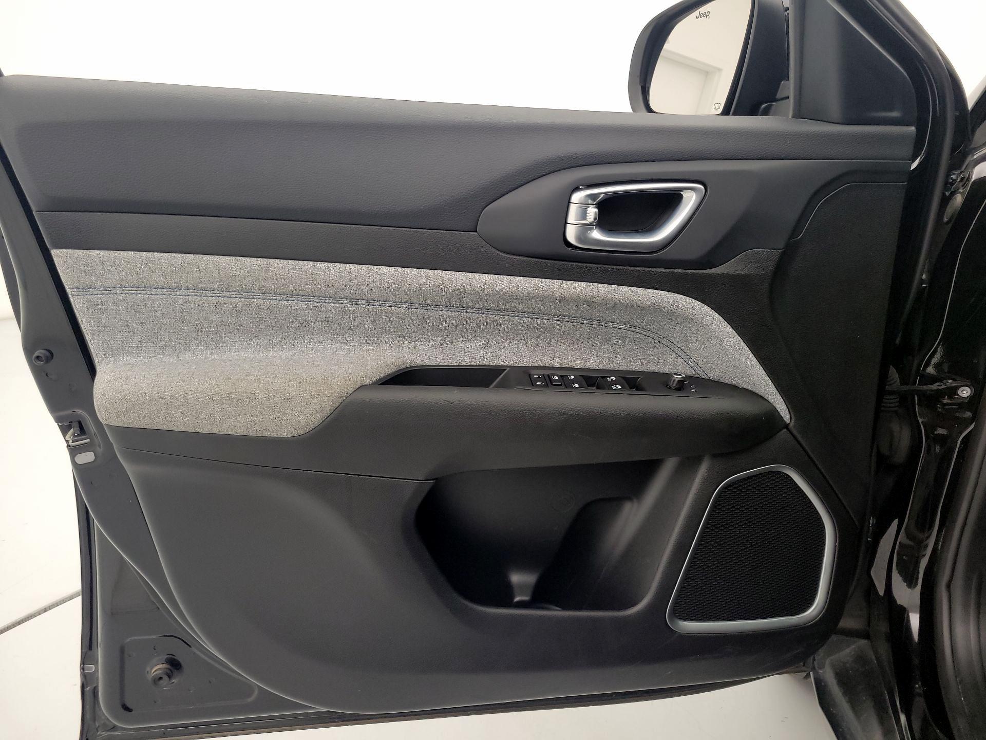 Thumbnail: 2025 Jeep Compass - 12