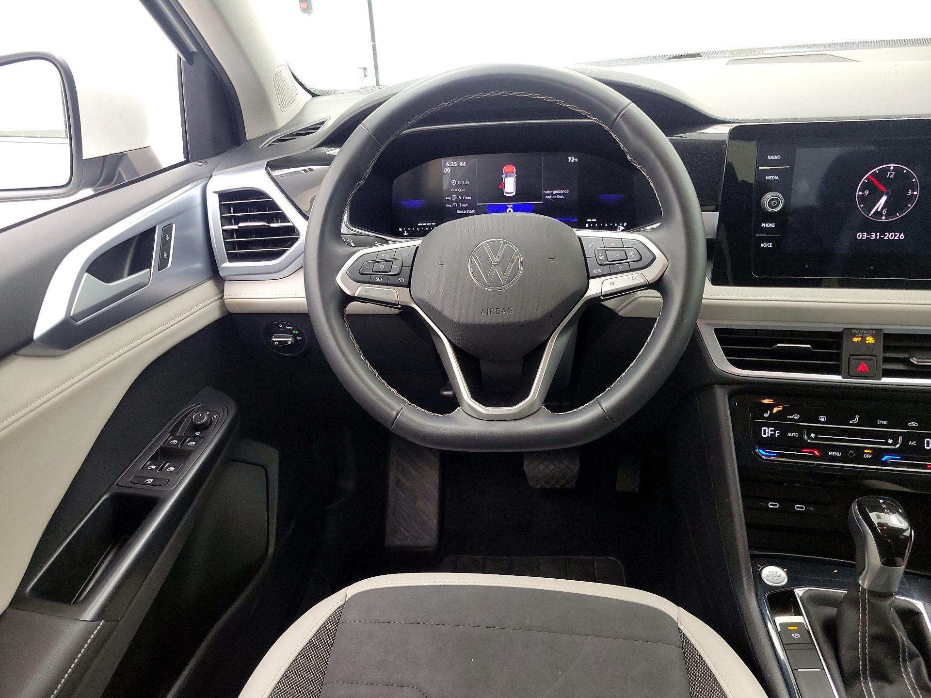 Thumbnail: 2025 Volkswagen Taos - 10