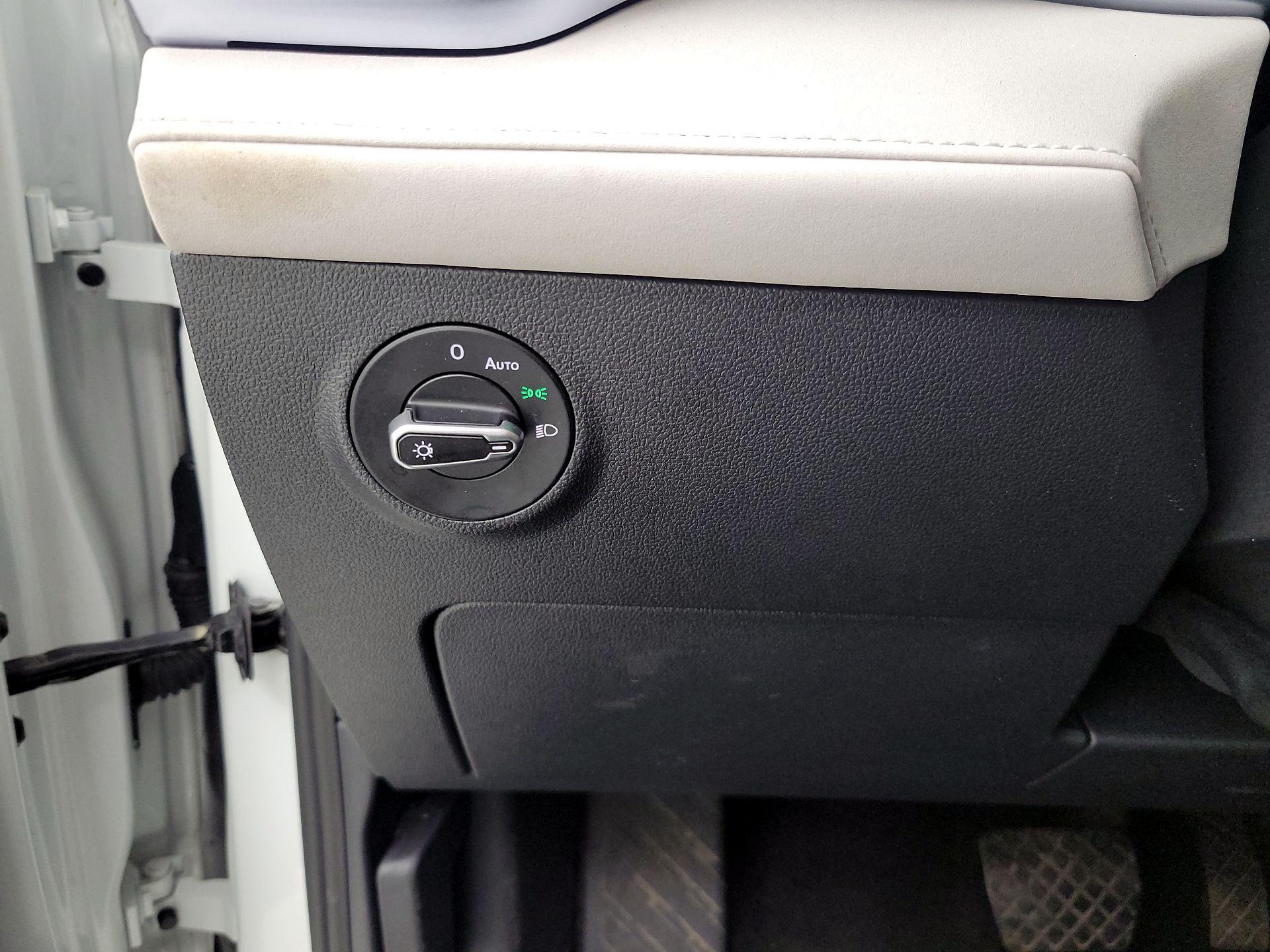 Thumbnail: 2025 Volkswagen Taos - 13