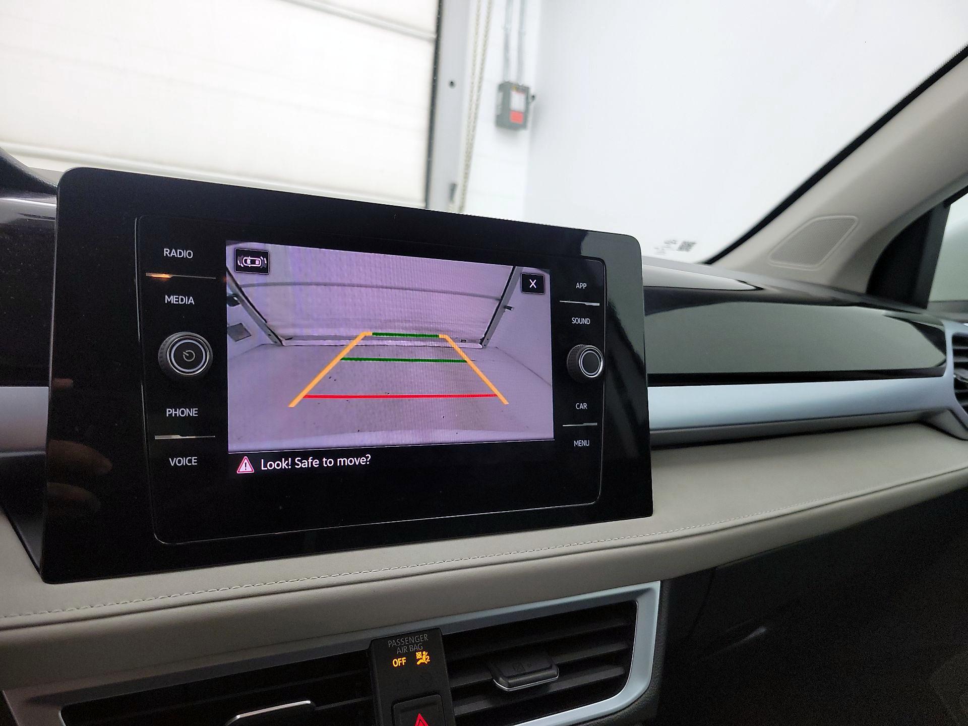 Thumbnail: 2025 Volkswagen Taos - 14