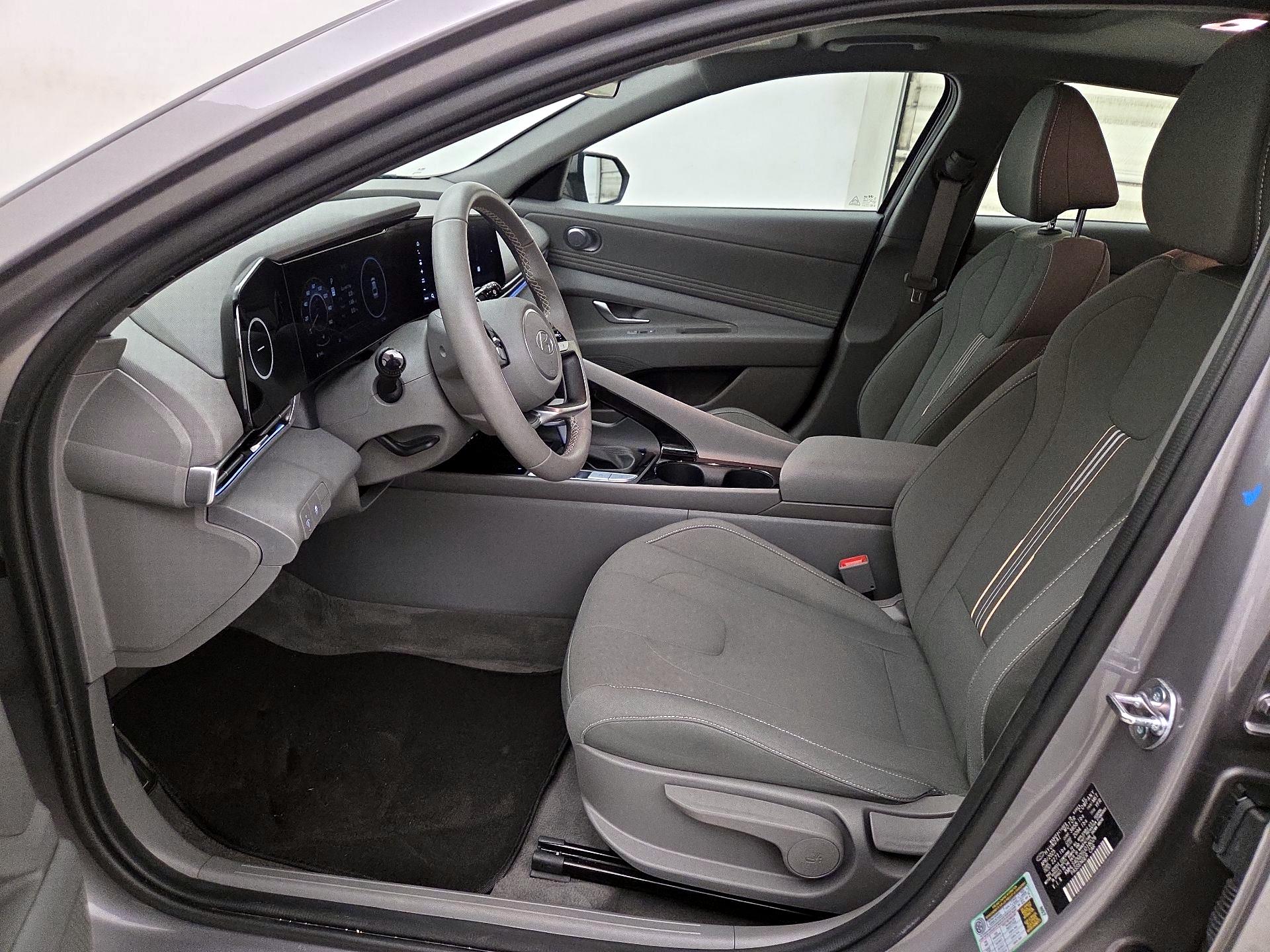 Thumbnail: 2025 Hyundai Elantra - 11