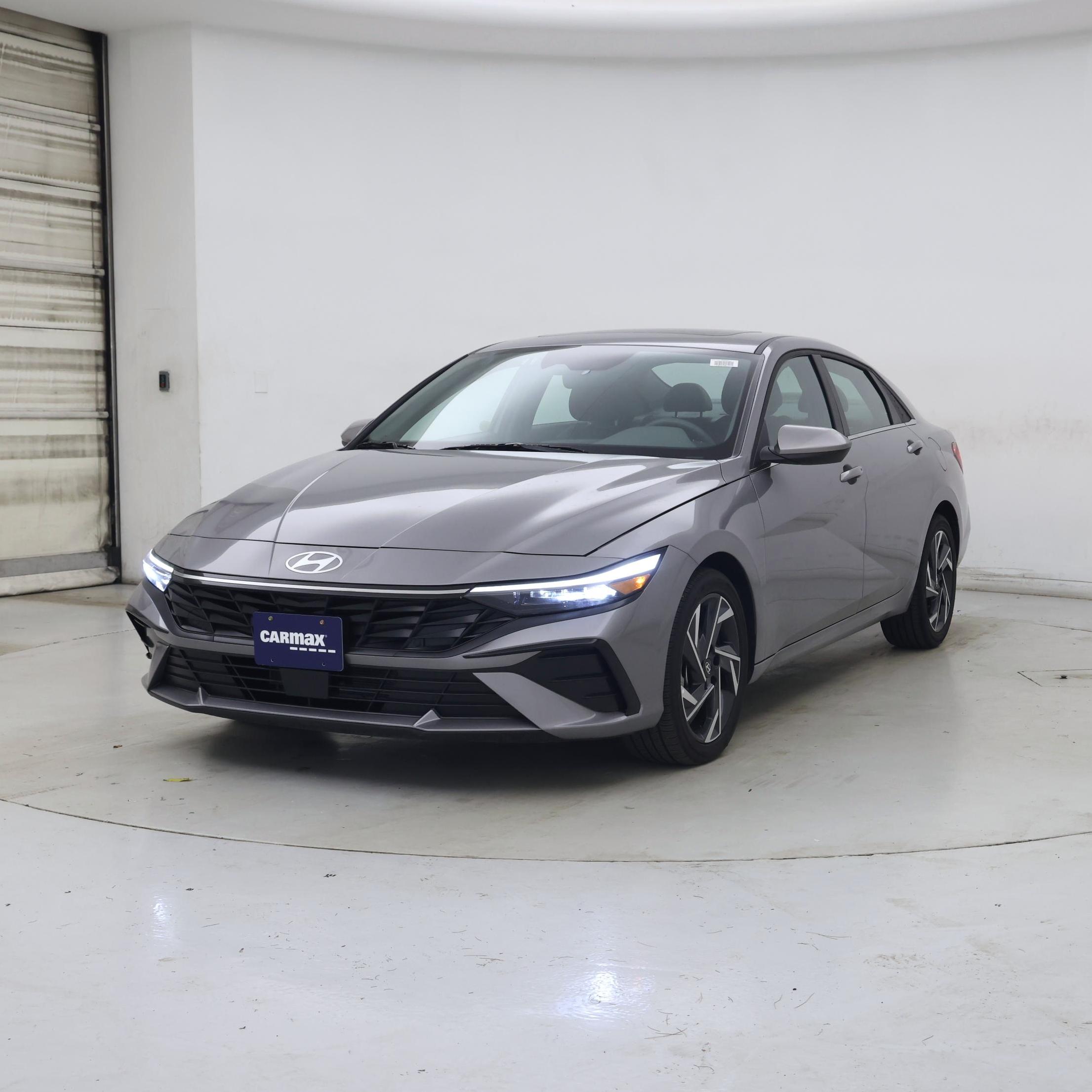 Thumbnail: 2025 Hyundai Elantra - 4