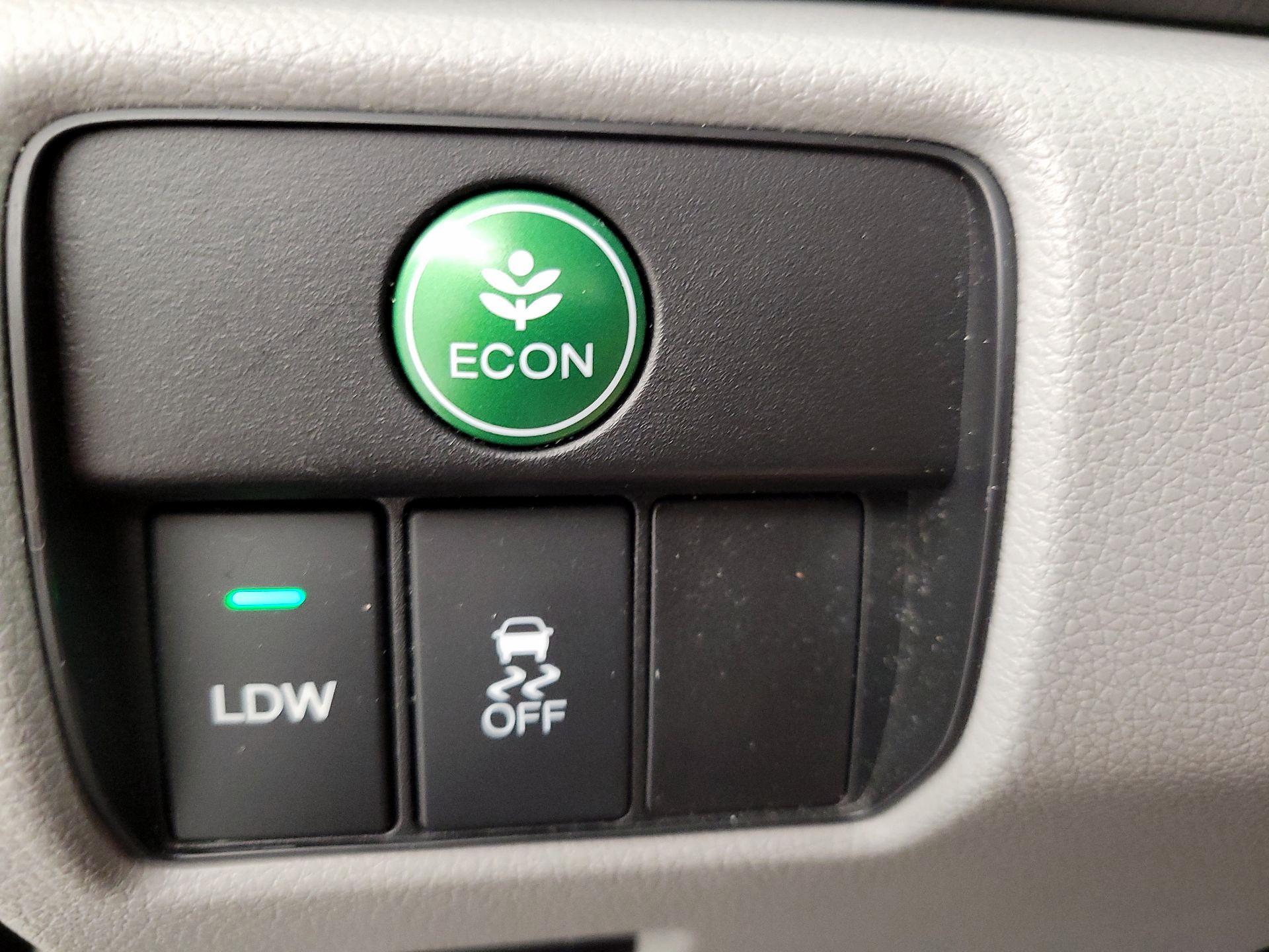 Thumbnail: 2015 Honda Accord - 13