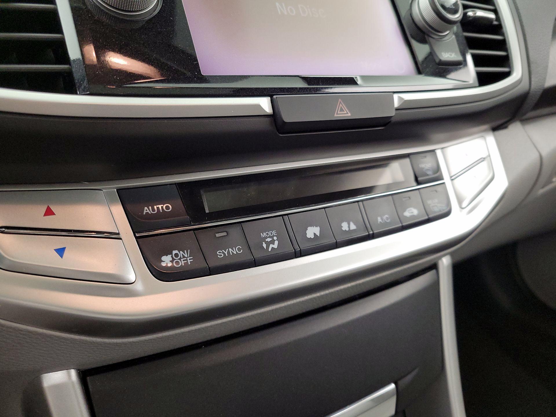 Thumbnail: 2015 Honda Accord - 16