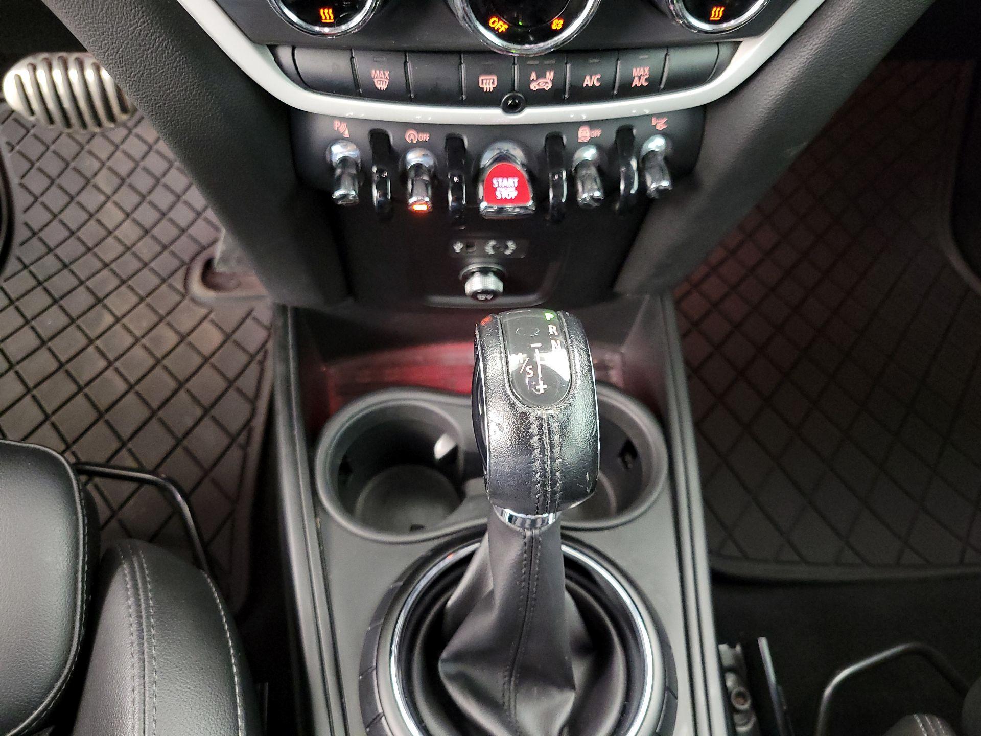 Thumbnail: 2017 MINI Cooper Countryman - 18