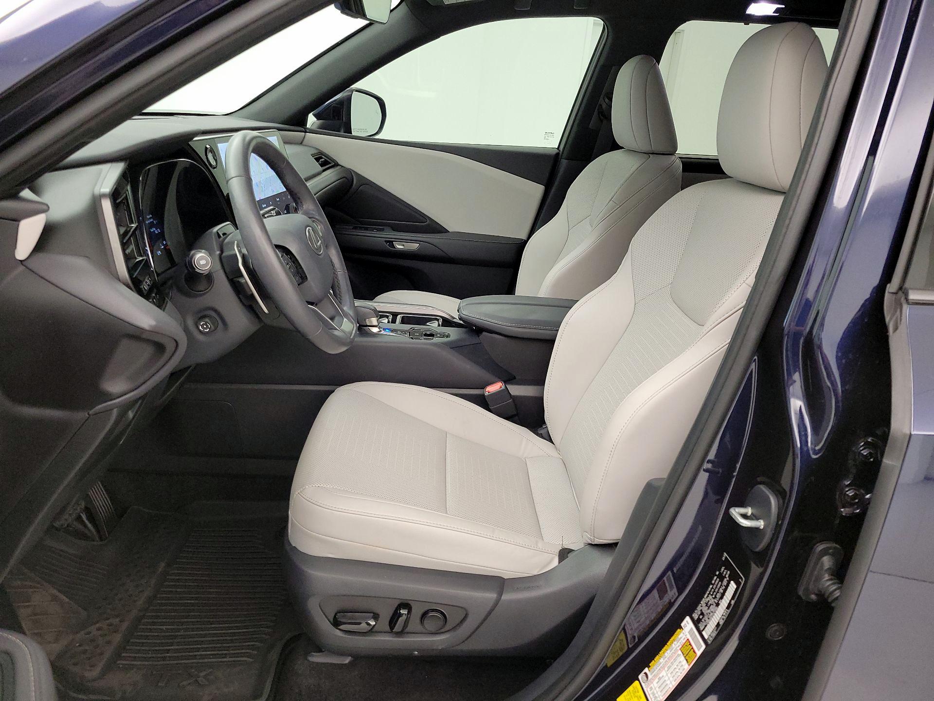 Thumbnail: 2025 Lexus TX - 11