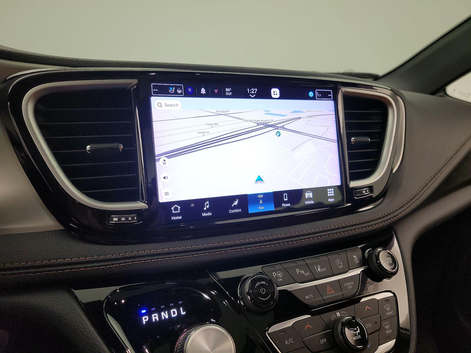 Thumbnail: 2024 Chrysler Pacifica - 14