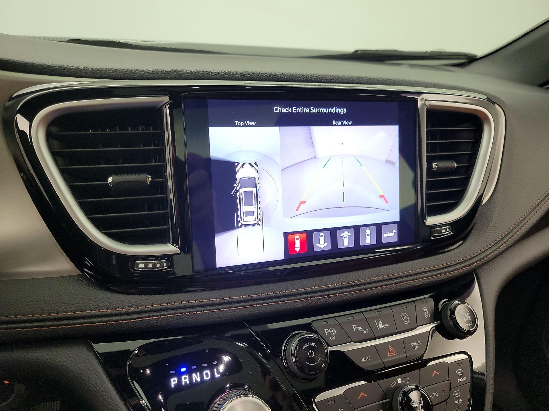 Thumbnail: 2024 Chrysler Pacifica - 15