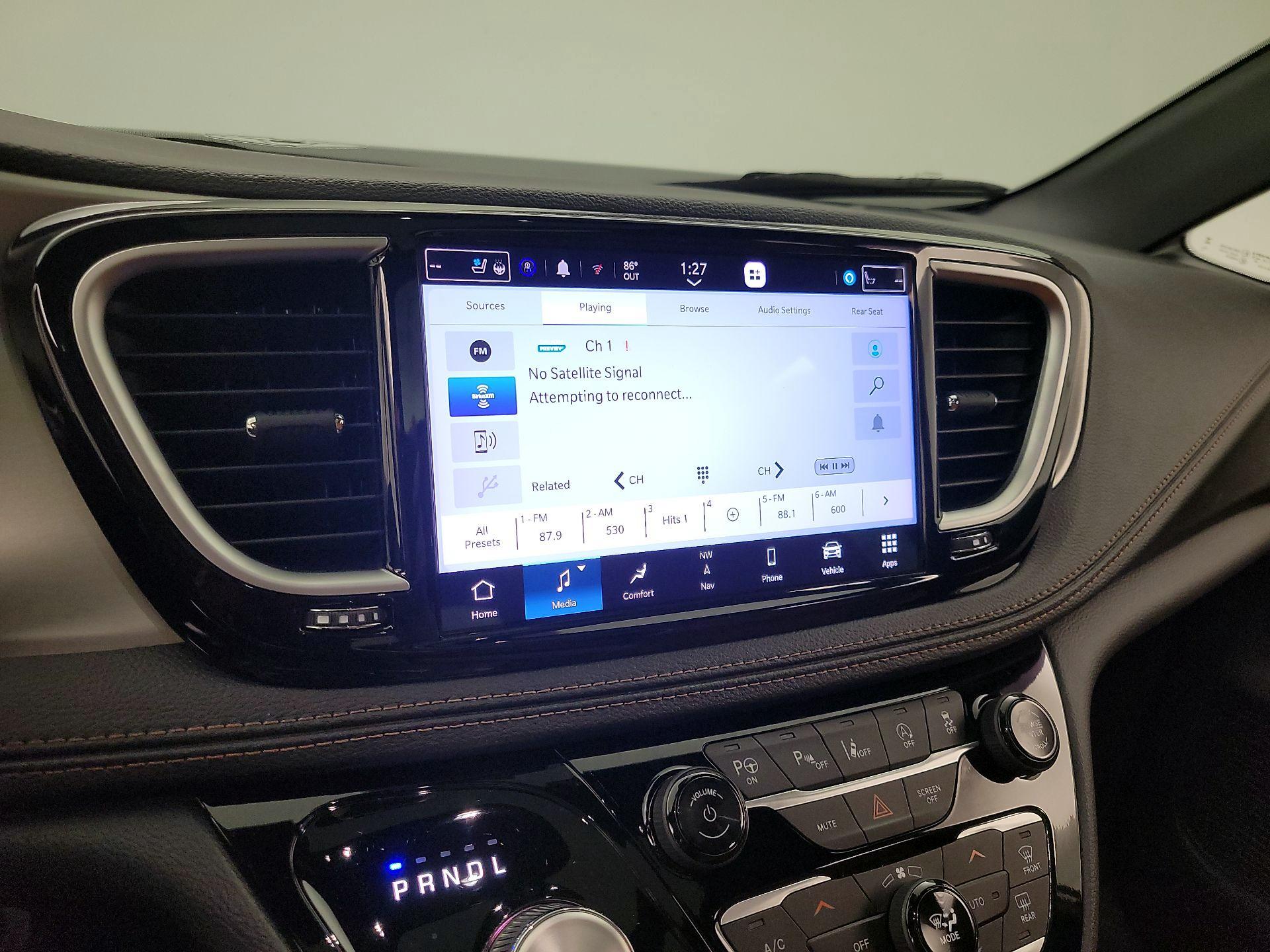 Thumbnail: 2024 Chrysler Pacifica - 16