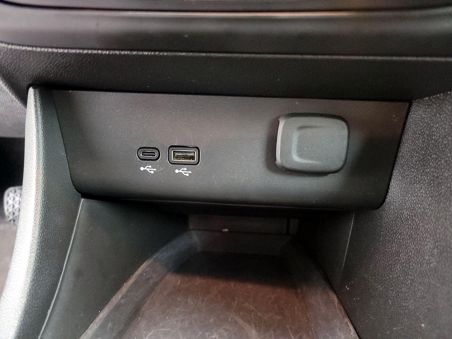 Thumbnail: 2025 Buick Encore GX - 18