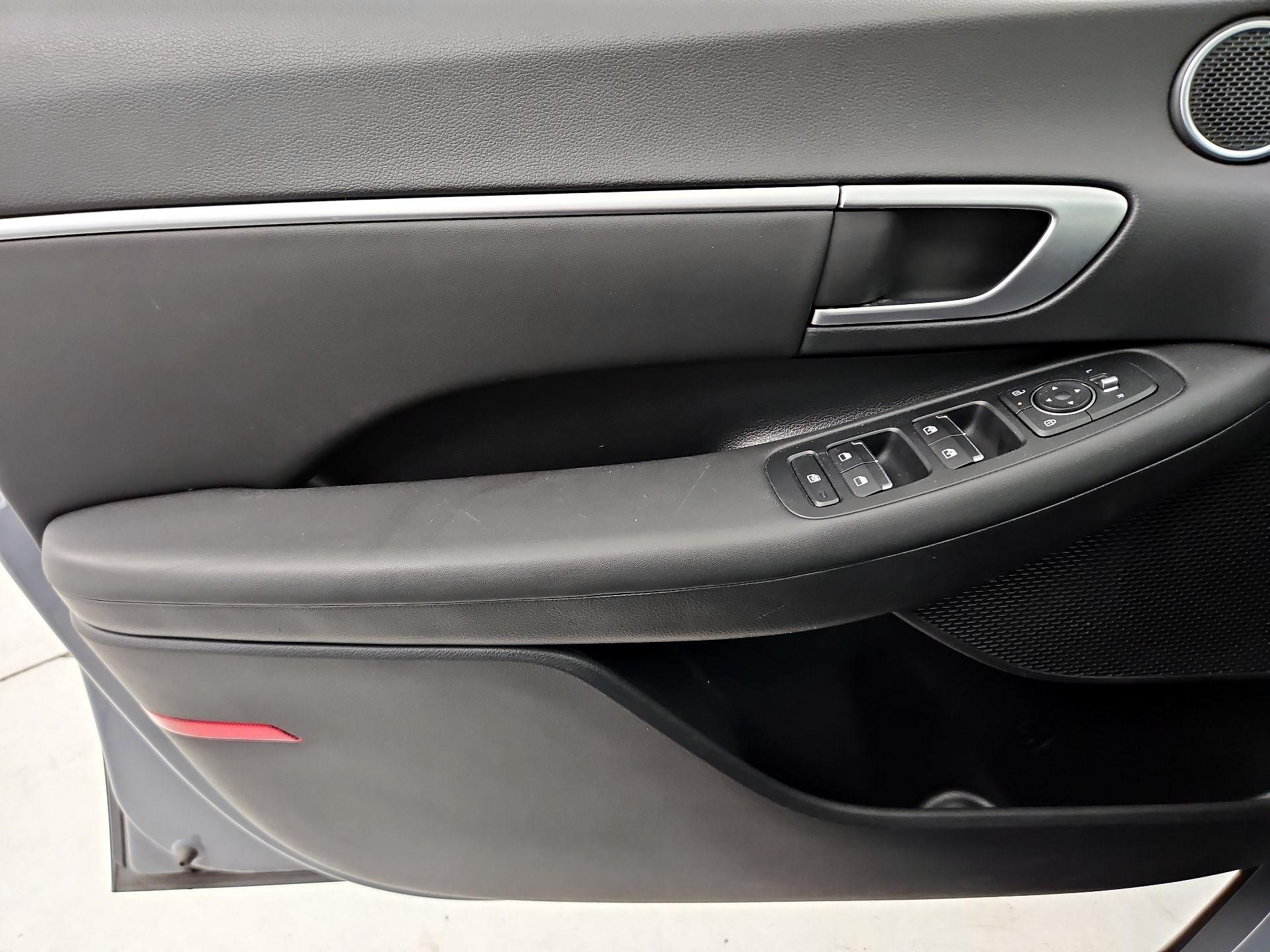 Thumbnail: 2025 Hyundai Sonata - 12