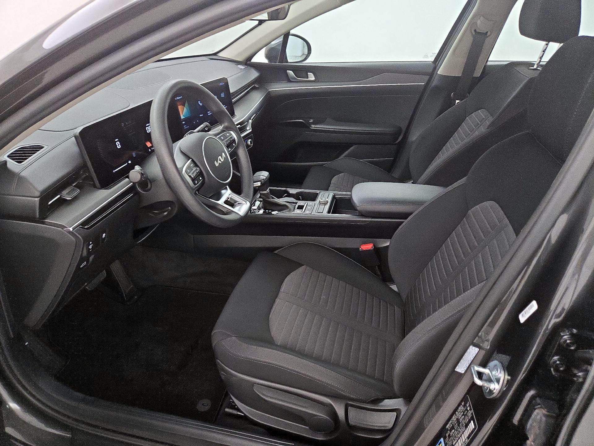 Thumbnail: 2025 Kia K5 - 11
