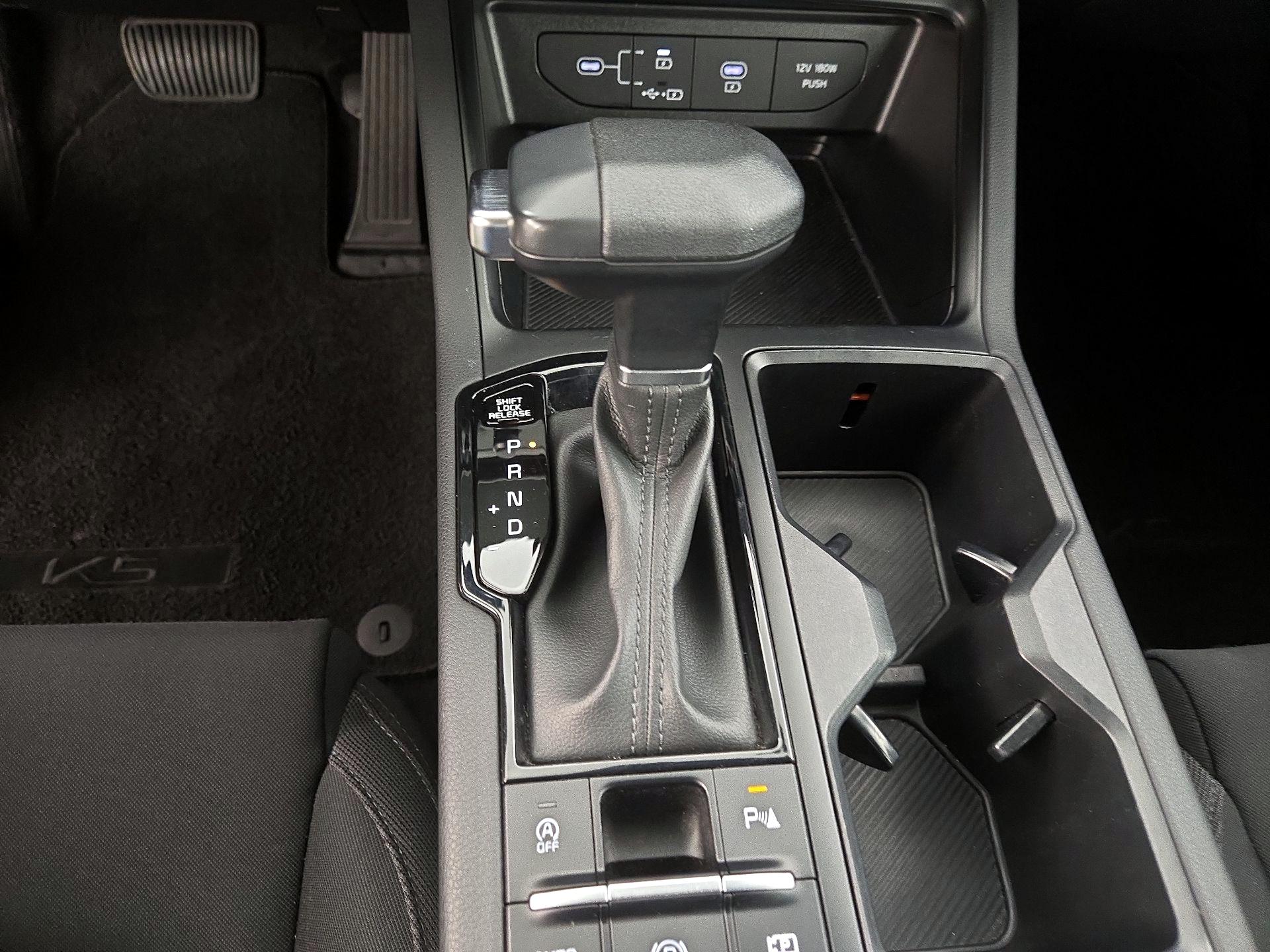 Thumbnail: 2025 Kia K5 - 17