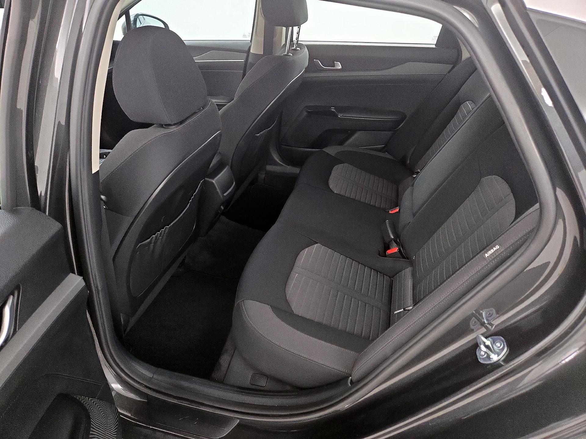 Thumbnail: 2025 Kia K5 - 19