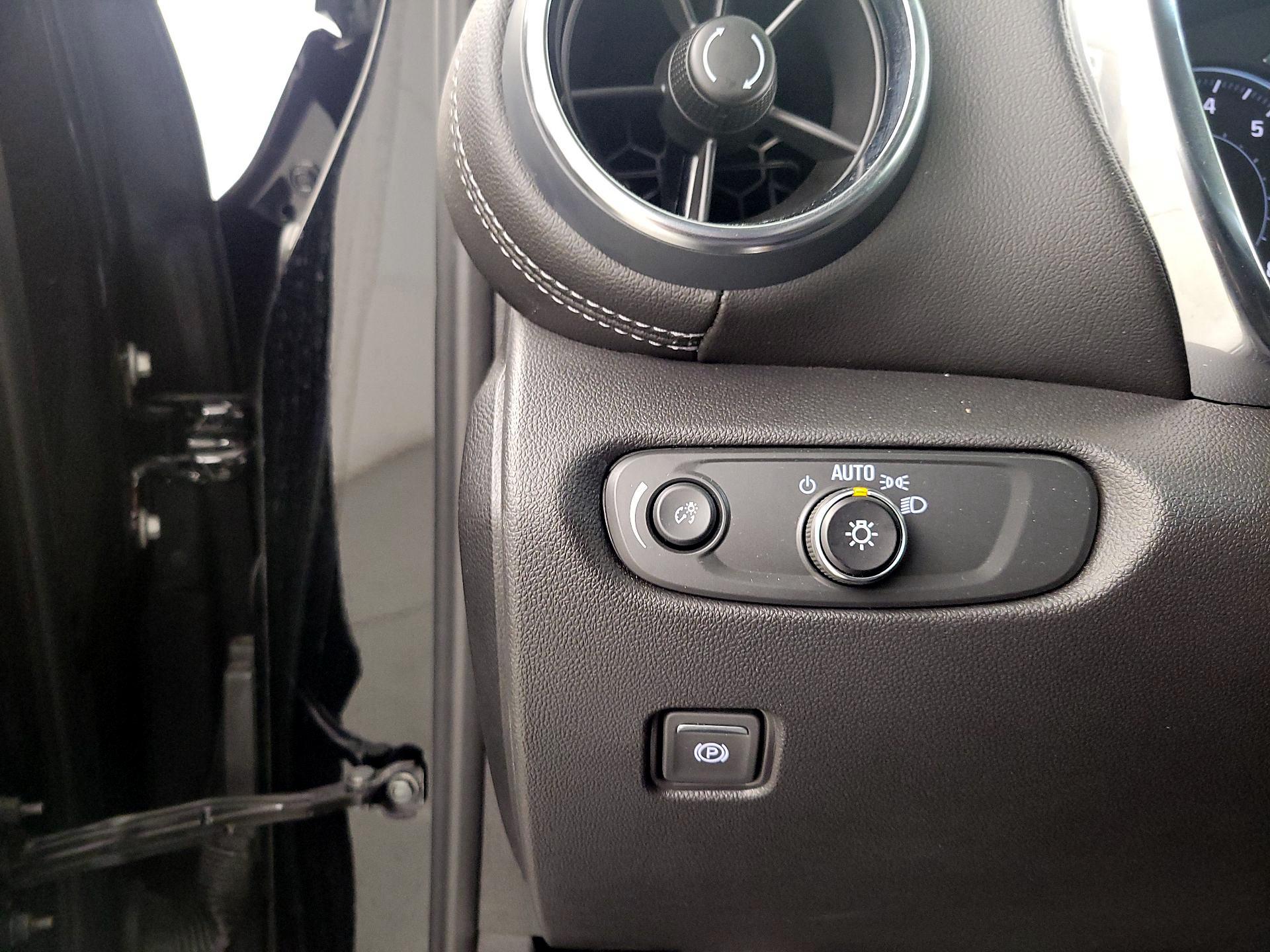 Thumbnail: 2025 Chevrolet Blazer - 13