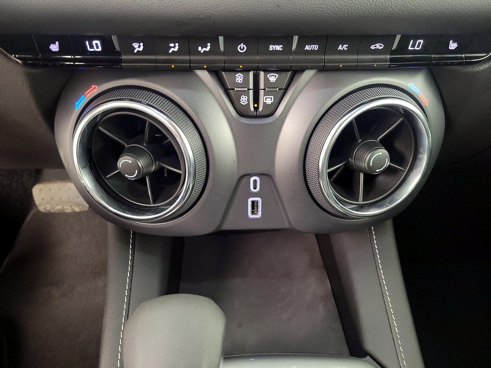 Thumbnail: 2025 Chevrolet Blazer - 17