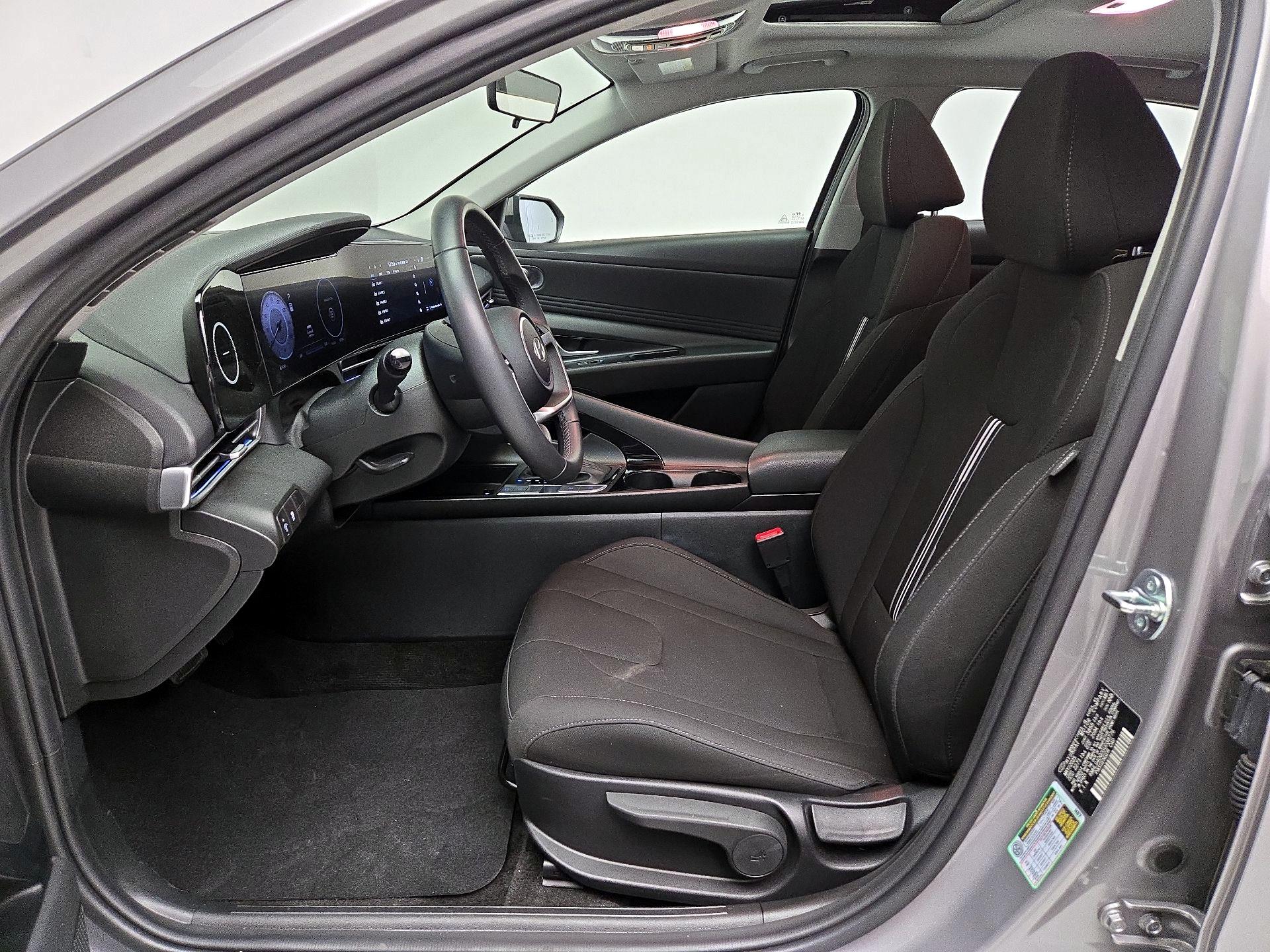 Thumbnail: 2025 Hyundai Elantra - 11