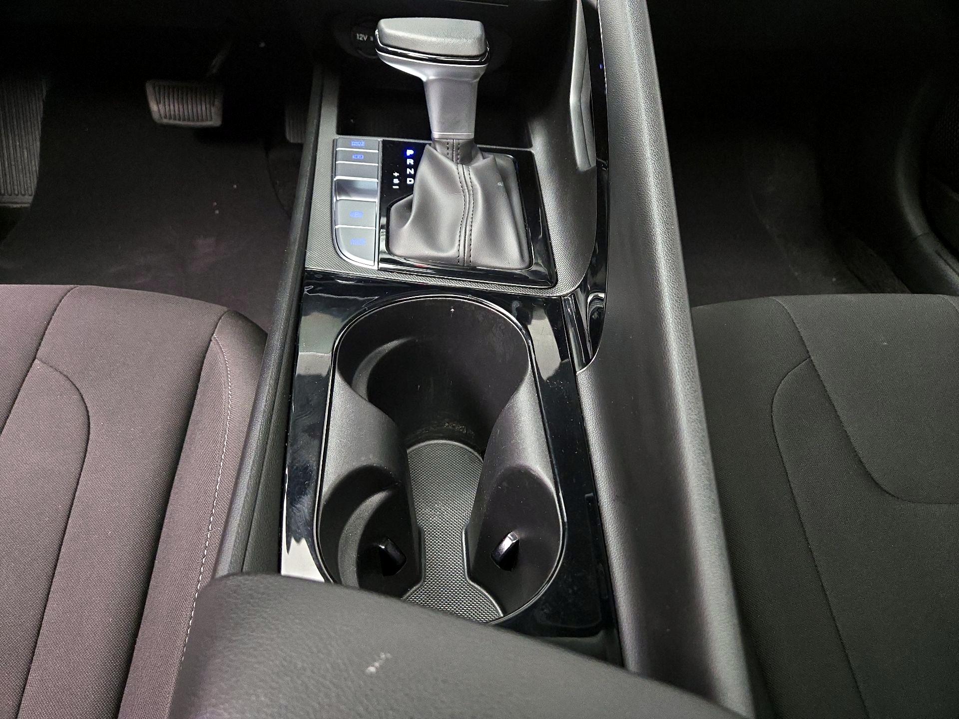 Thumbnail: 2025 Hyundai Elantra - 18