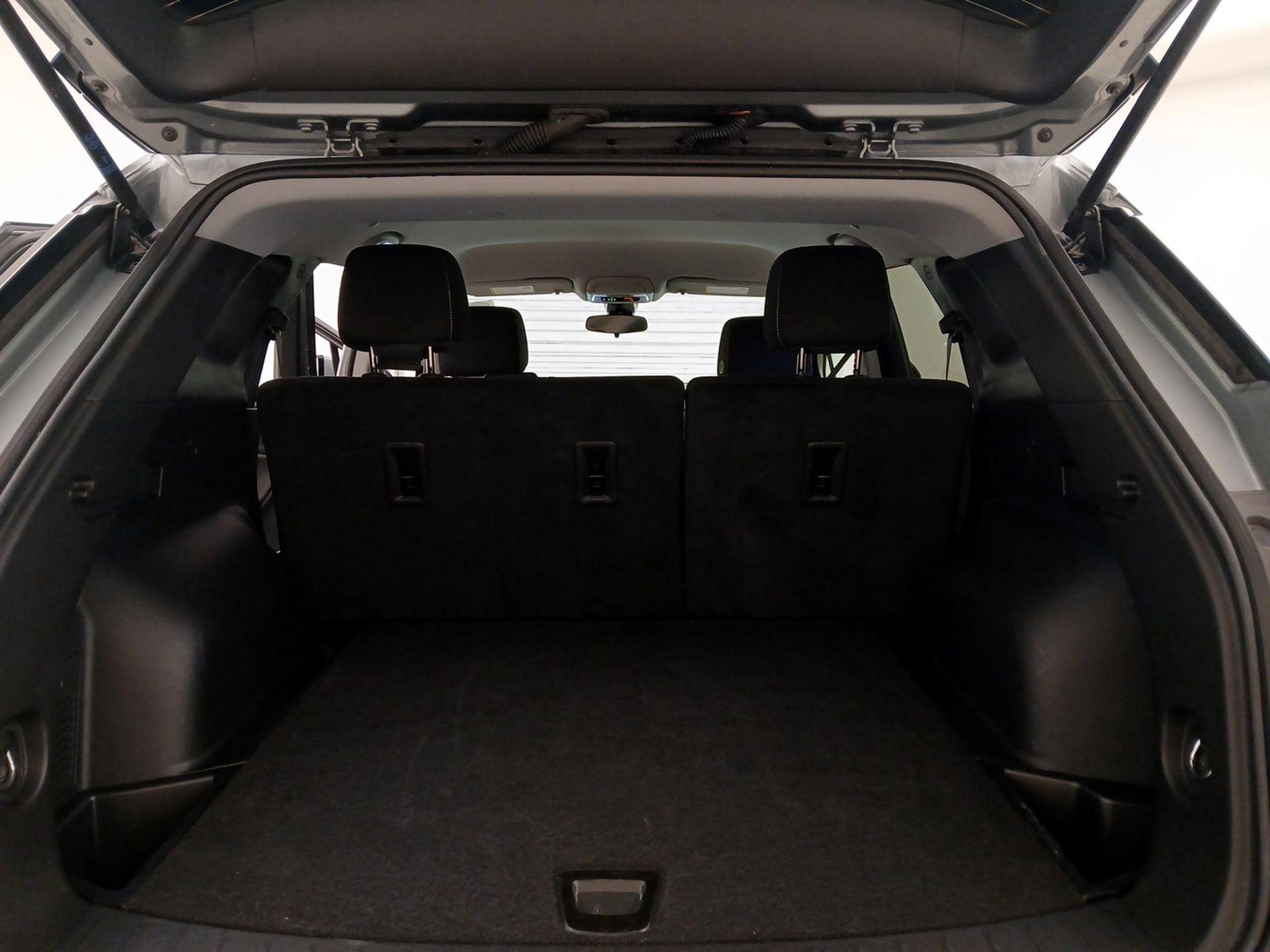 Thumbnail: 2025 Chevrolet Blazer - 19