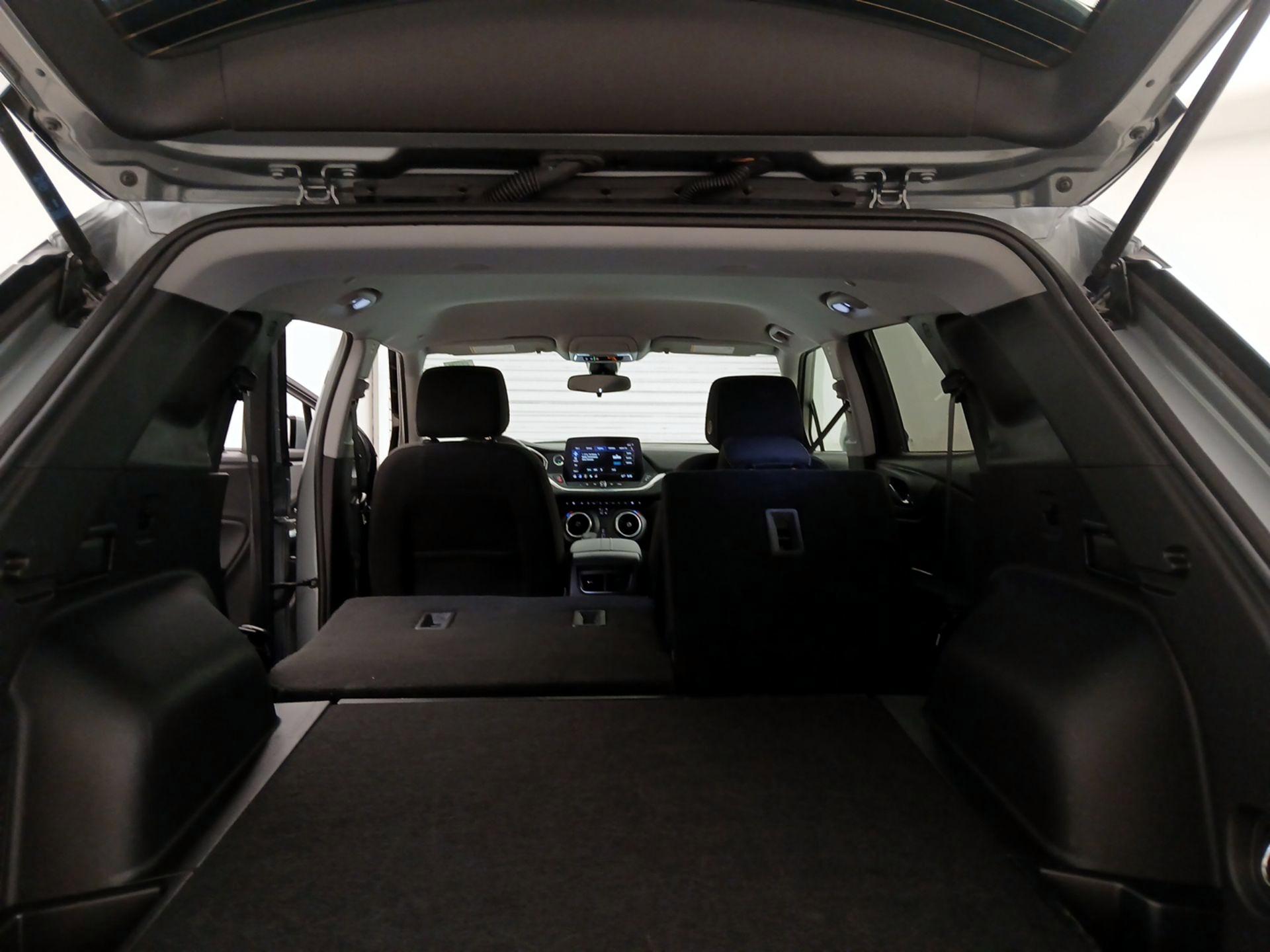 Thumbnail: 2025 Chevrolet Blazer - 20