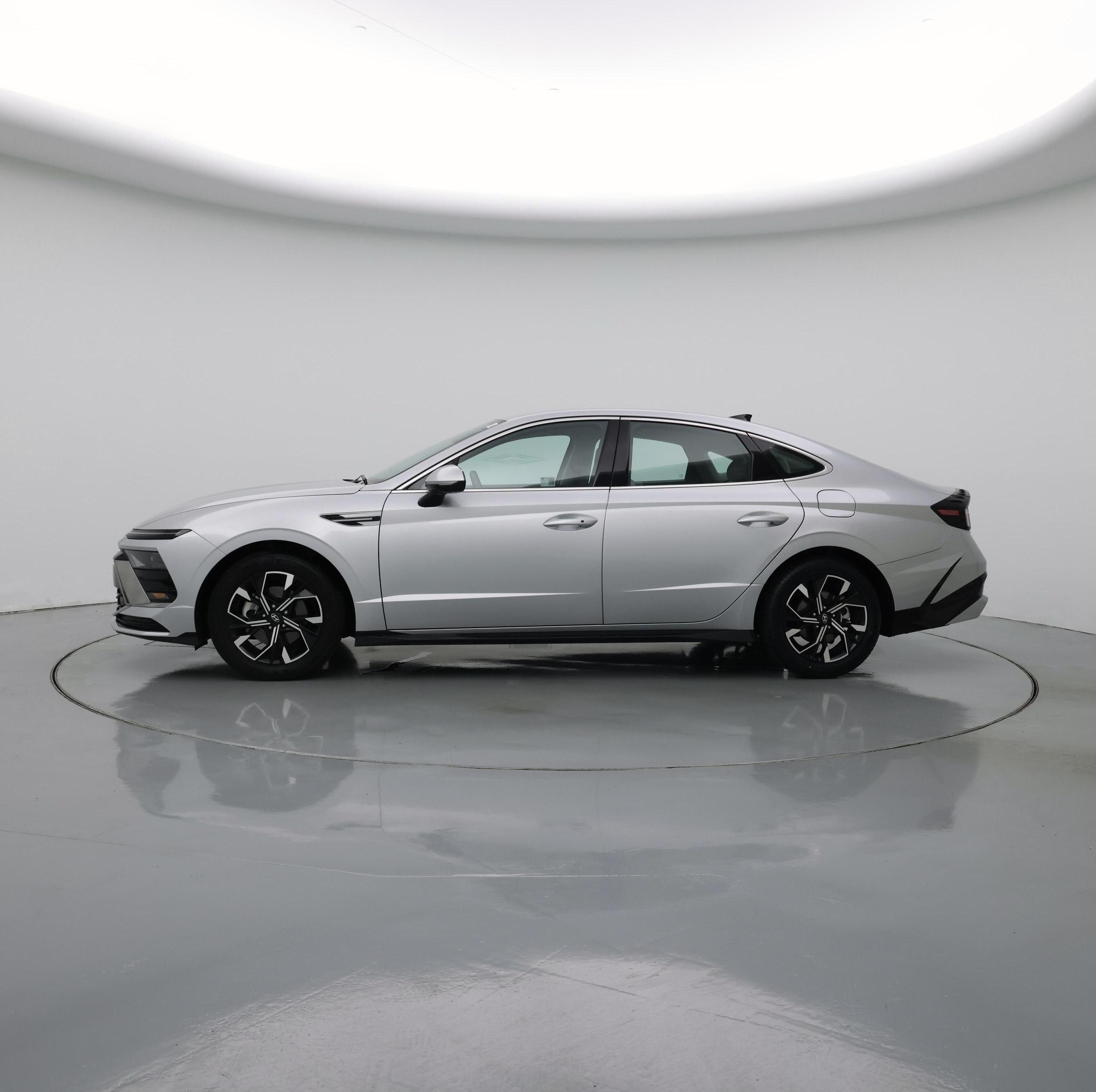 Thumbnail: 2025 Hyundai Sonata - 3