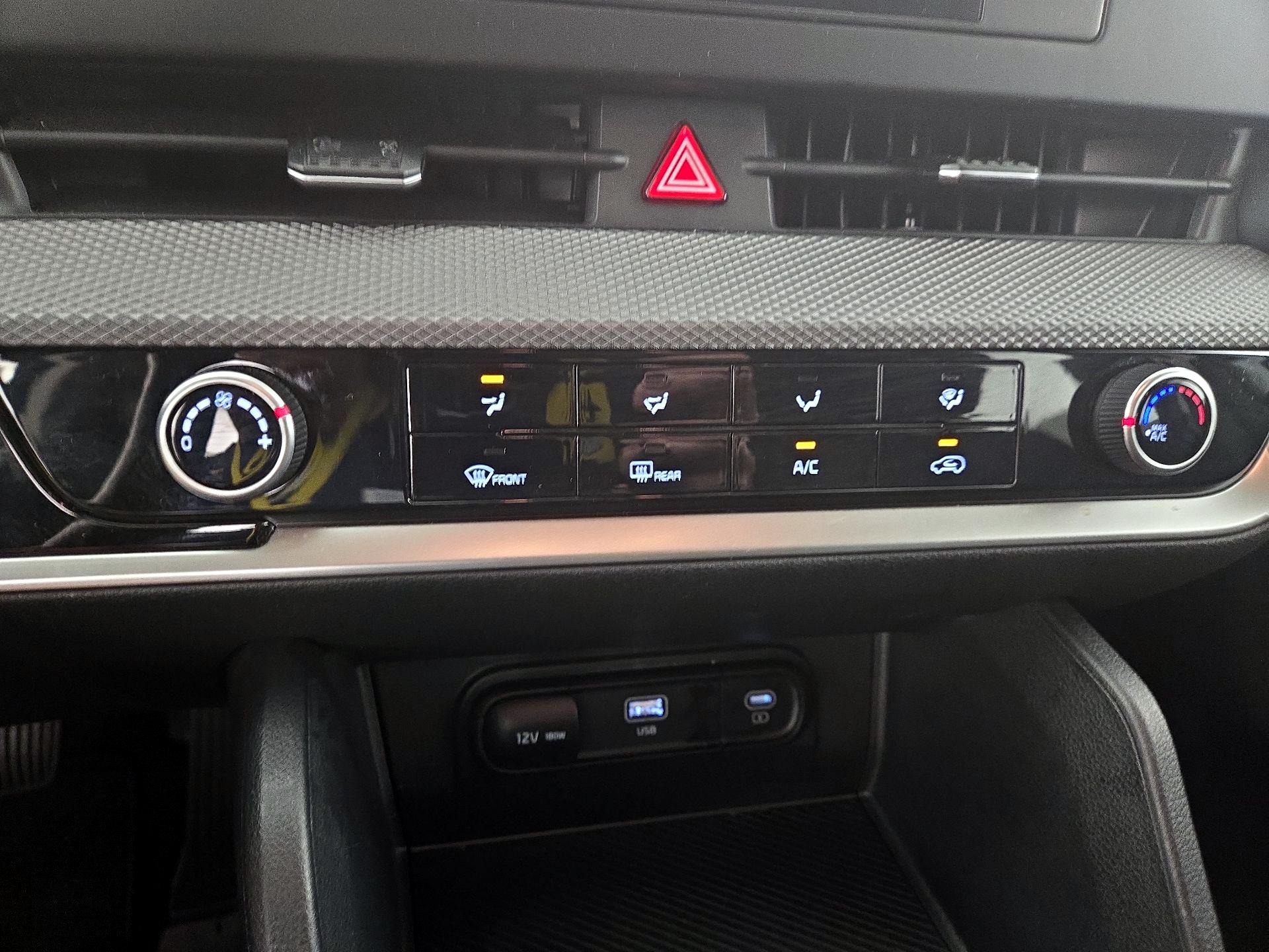 Thumbnail: 2025 Kia Sportage - 16