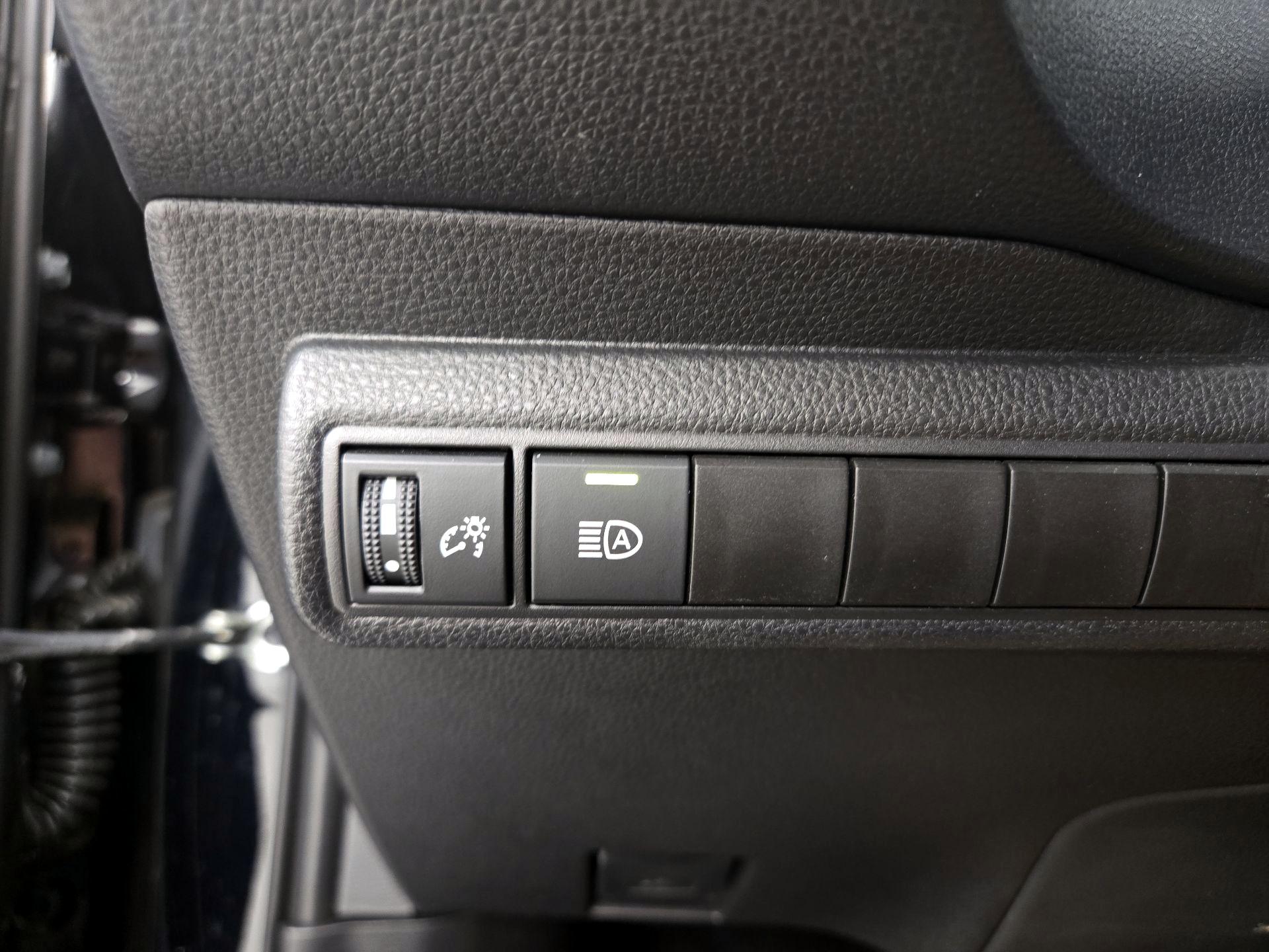 Thumbnail: 2025 Toyota Corolla - 13