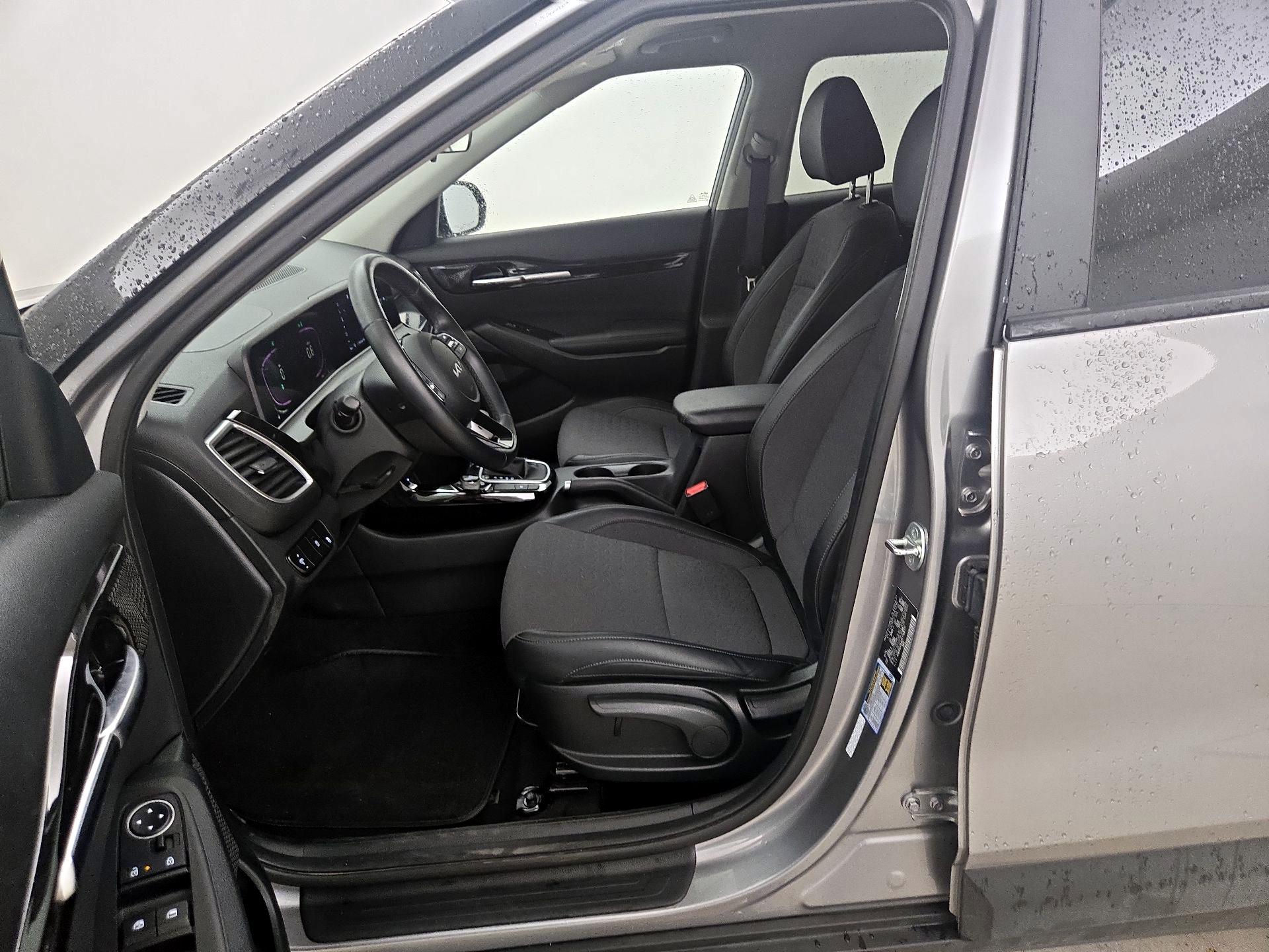 Thumbnail: 2025 Kia Seltos - 11