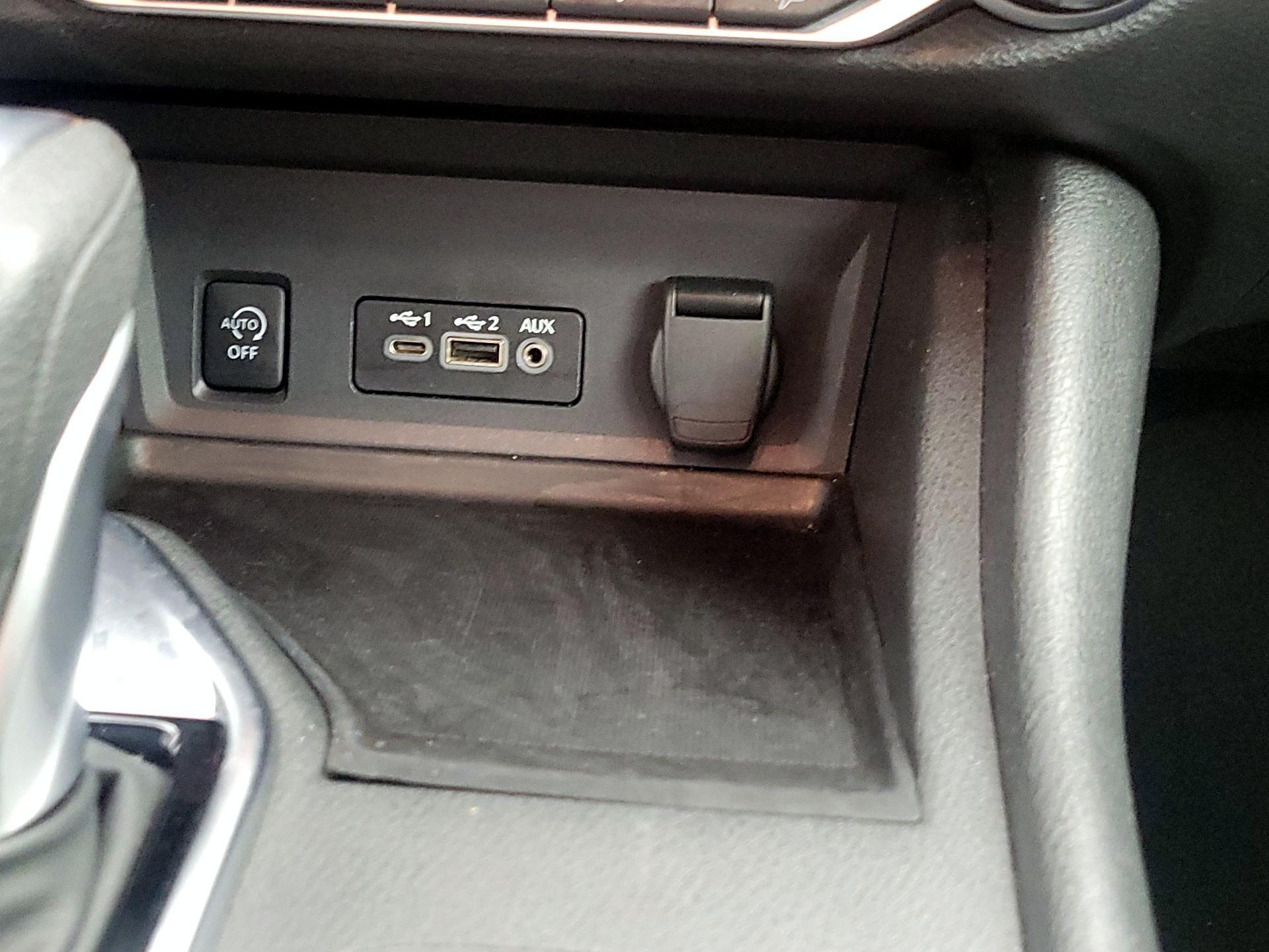 Thumbnail: 2025 Nissan Sentra - 18