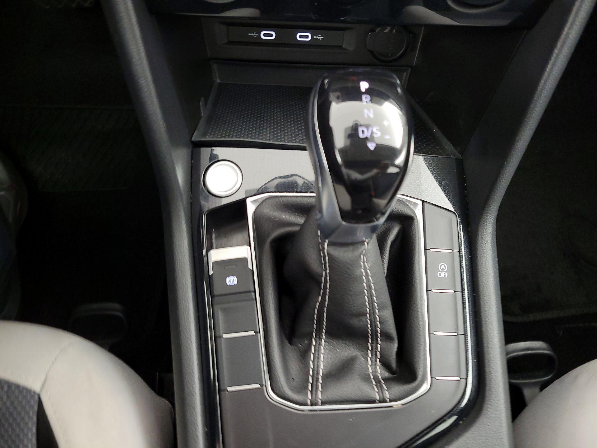 Thumbnail: 2025 Volkswagen Taos - 18