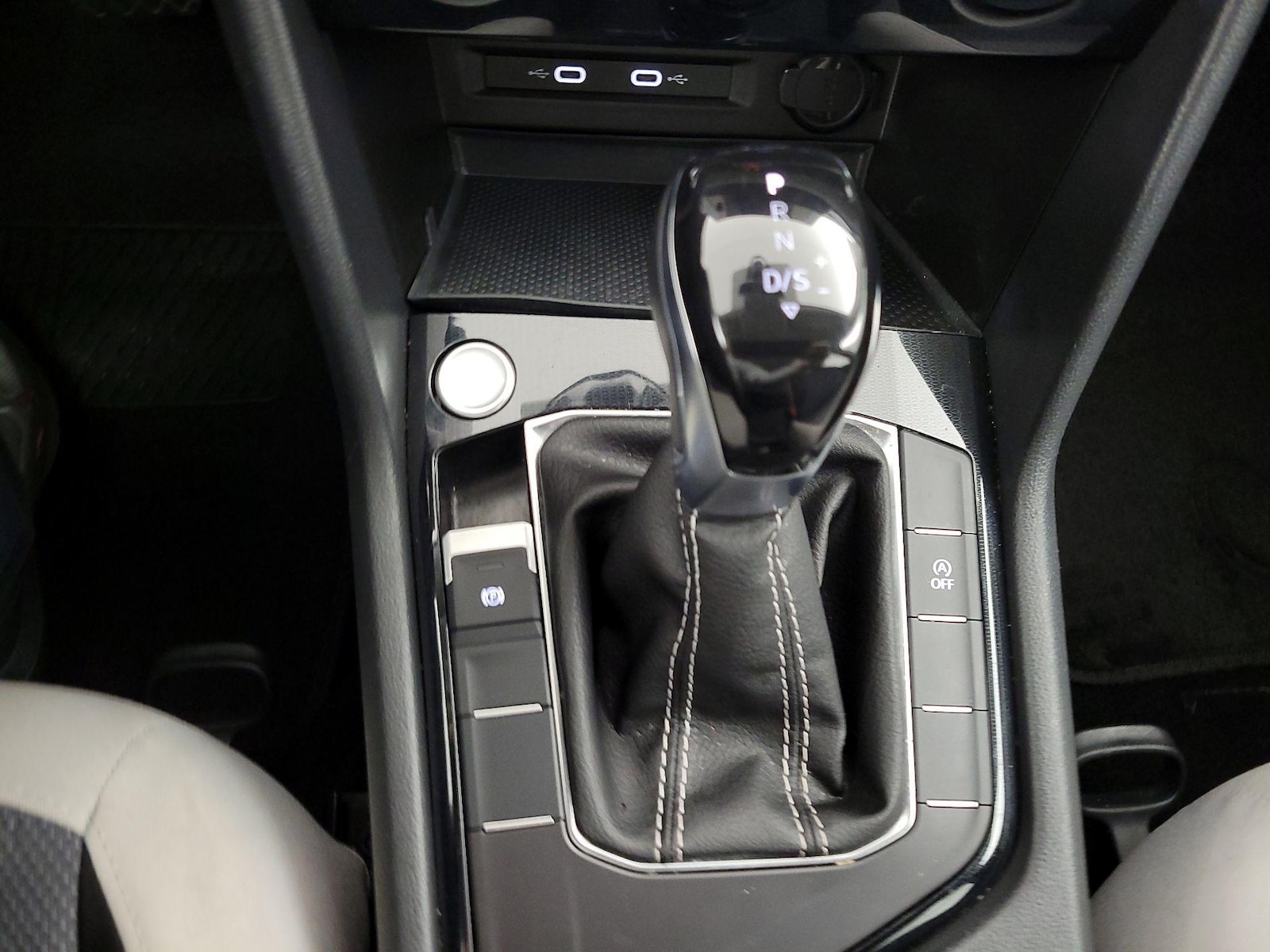 2025 Volkswagen Taos S - Photo 19