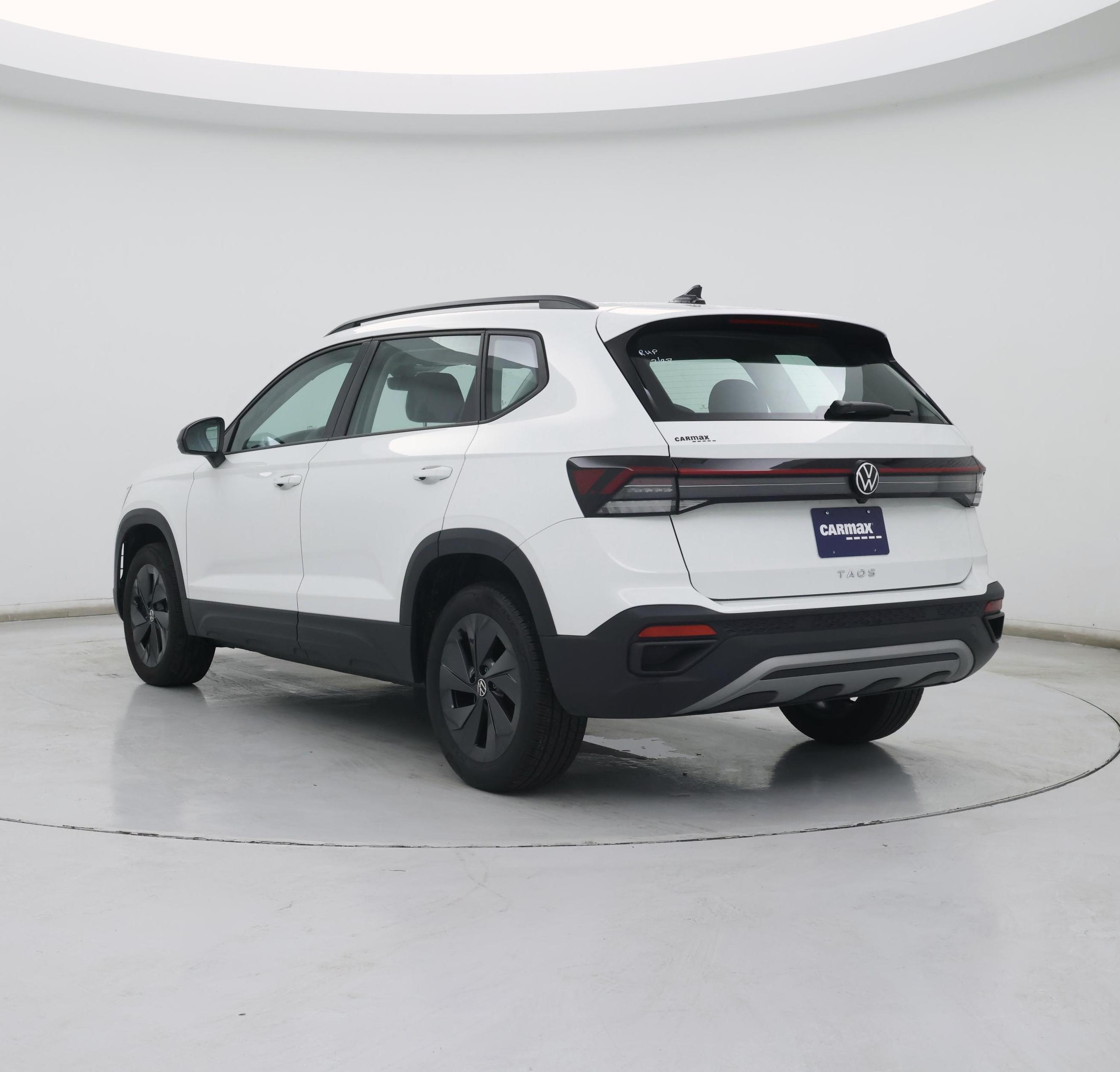Thumbnail: 2025 Volkswagen Taos - 2