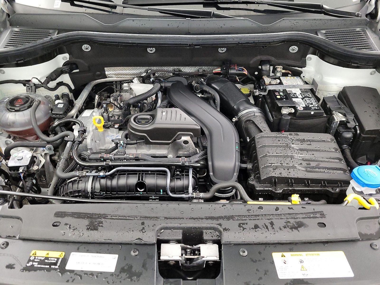 2025 Volkswagen Taos S - Photo 23