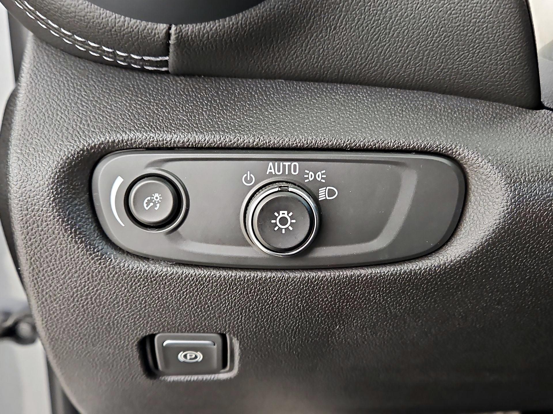 Thumbnail: 2025 Chevrolet Blazer - 13