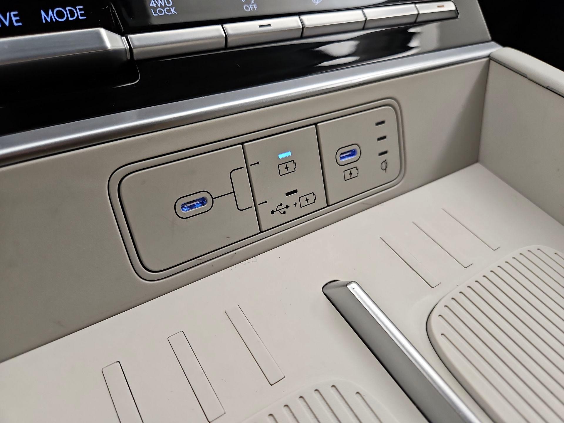 Thumbnail: 2025 Hyundai Santa Fe - 18