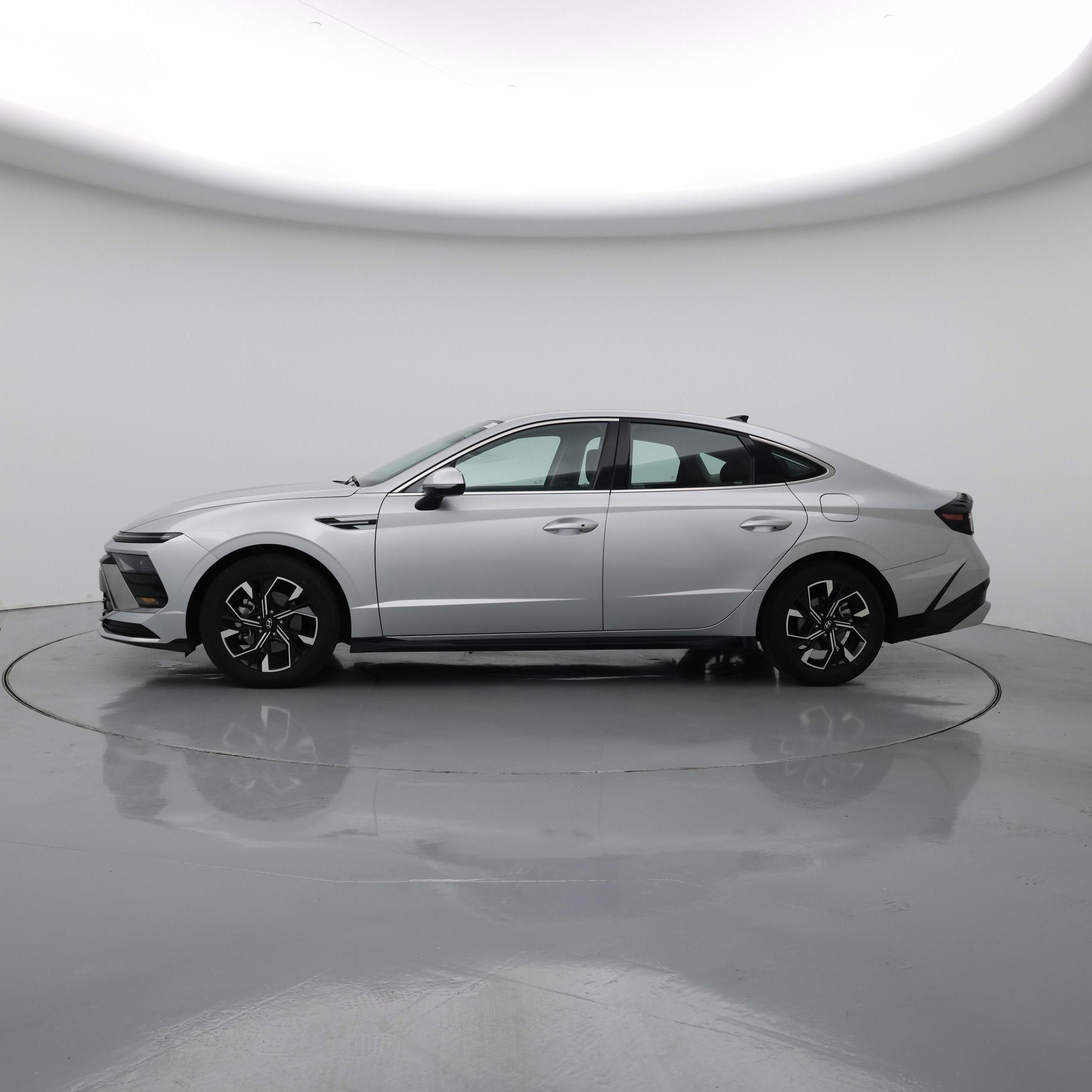 Thumbnail: 2025 Hyundai Sonata - 3