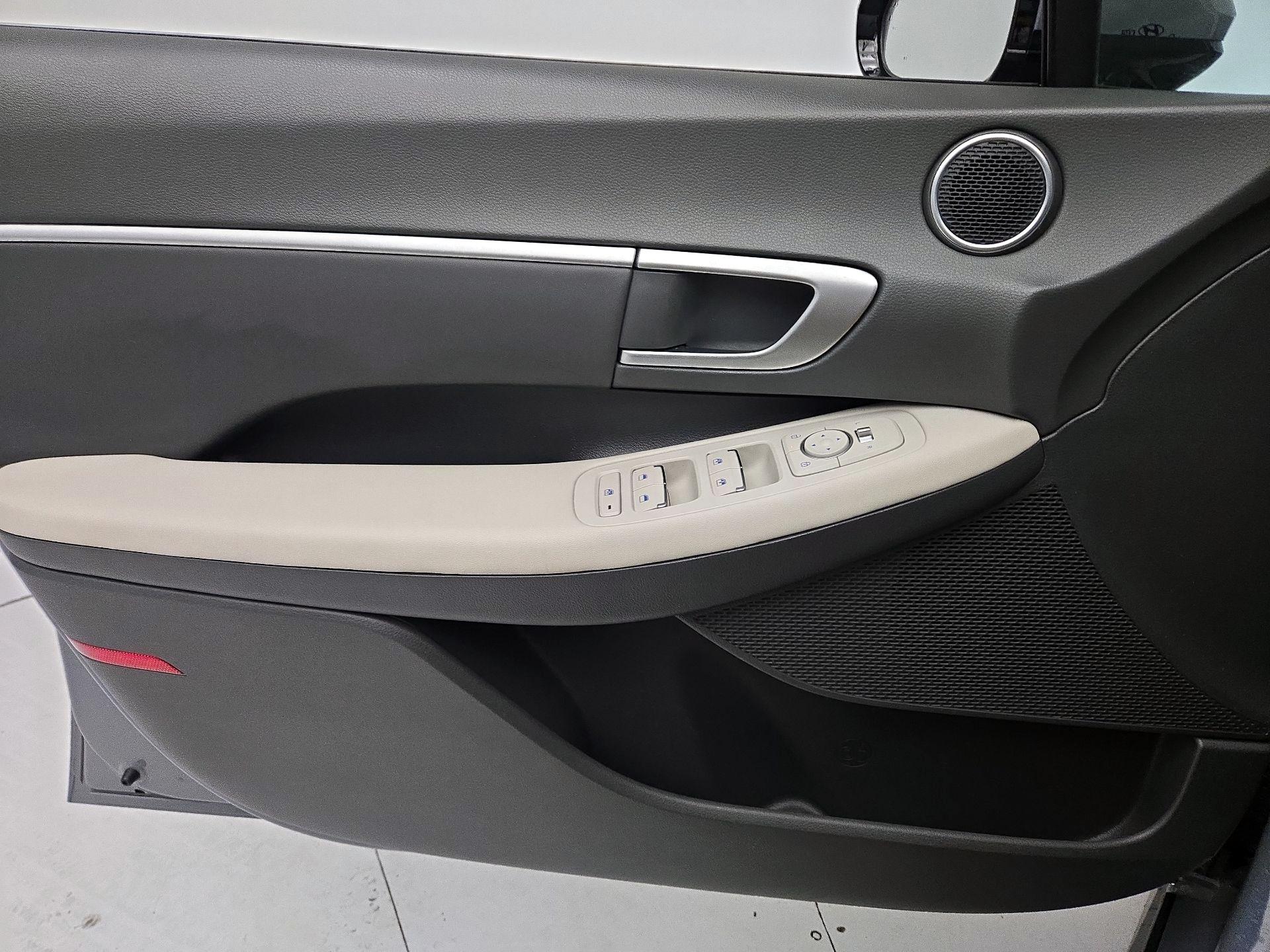 Thumbnail: 2025 Hyundai Sonata - 12