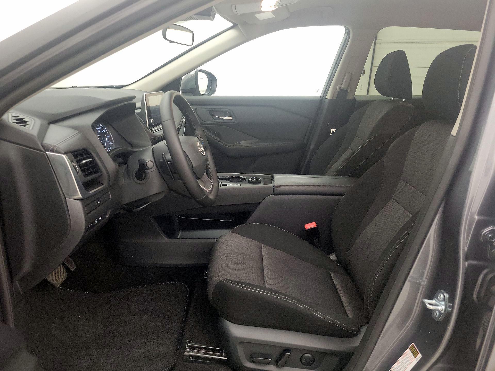 Thumbnail: 2025 Nissan Rogue - 11