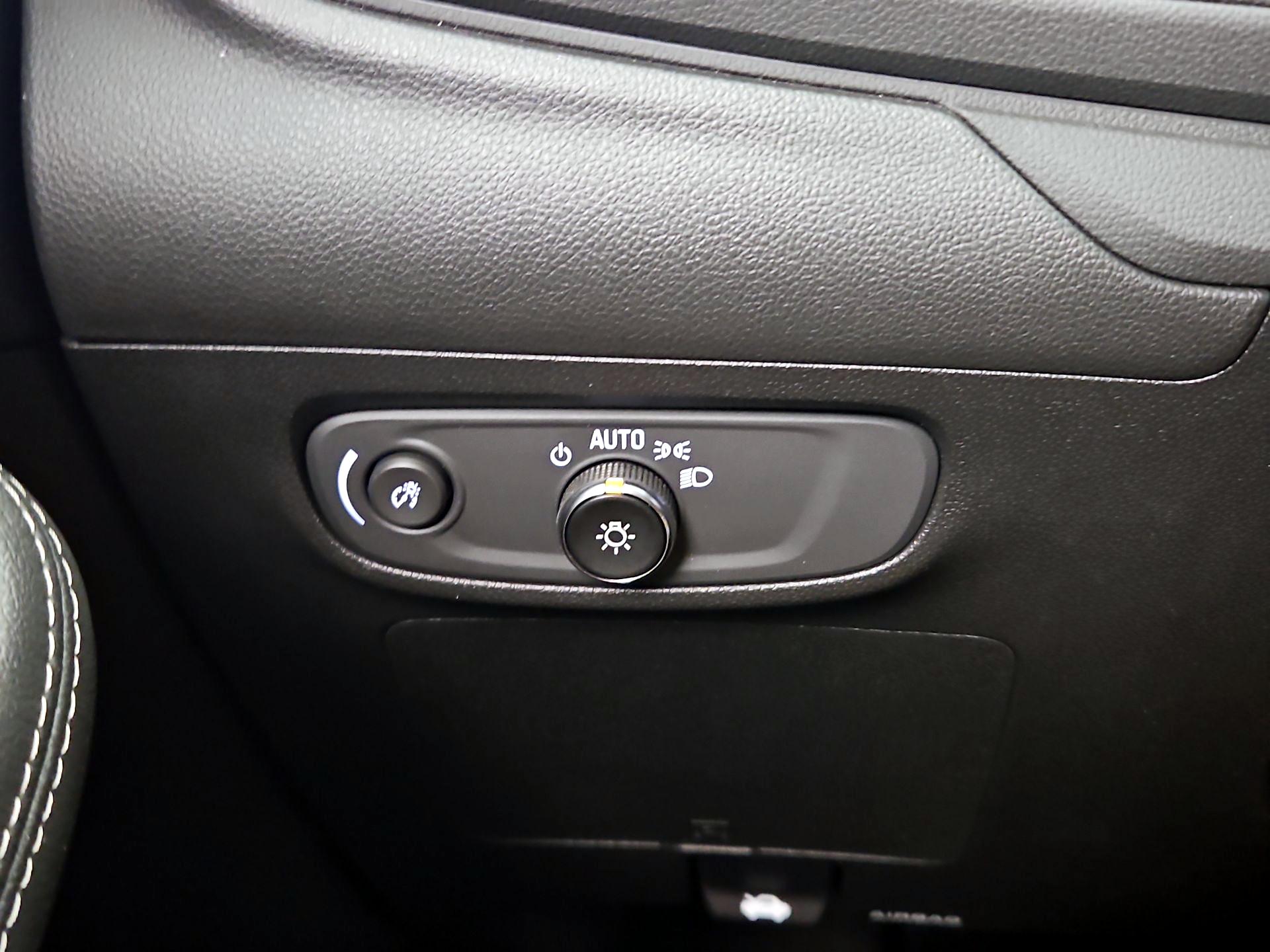 Thumbnail: 2025 Buick Encore GX - 13